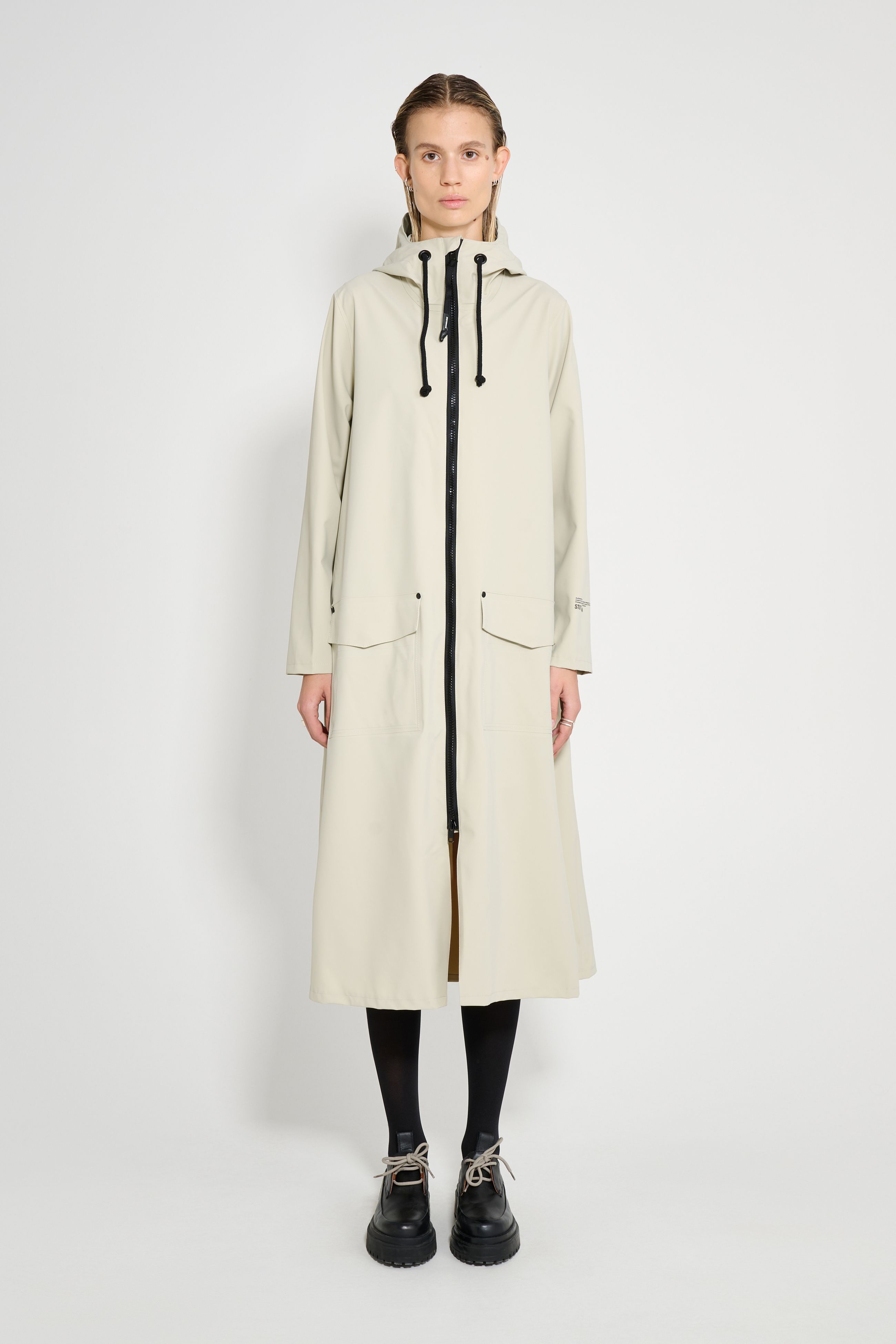 stutterheim mosebacke long patch pelican women jackets long-raincoats