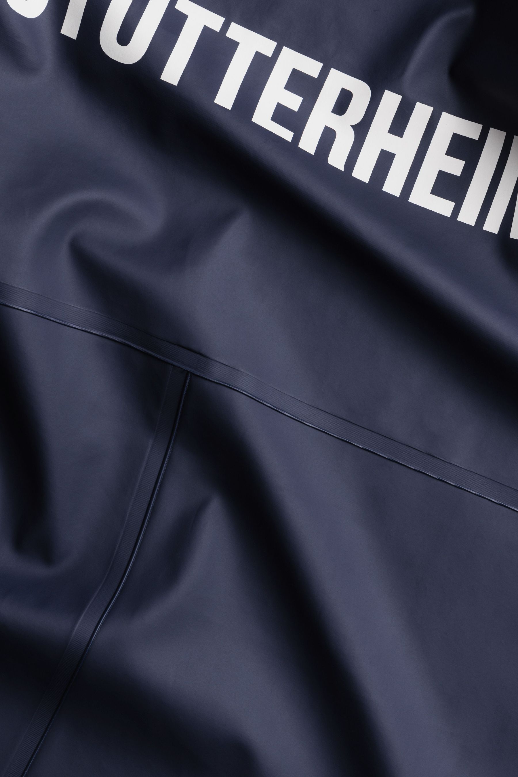 stutterheim mosebacke long print raincoat navy women jackets raincoats
