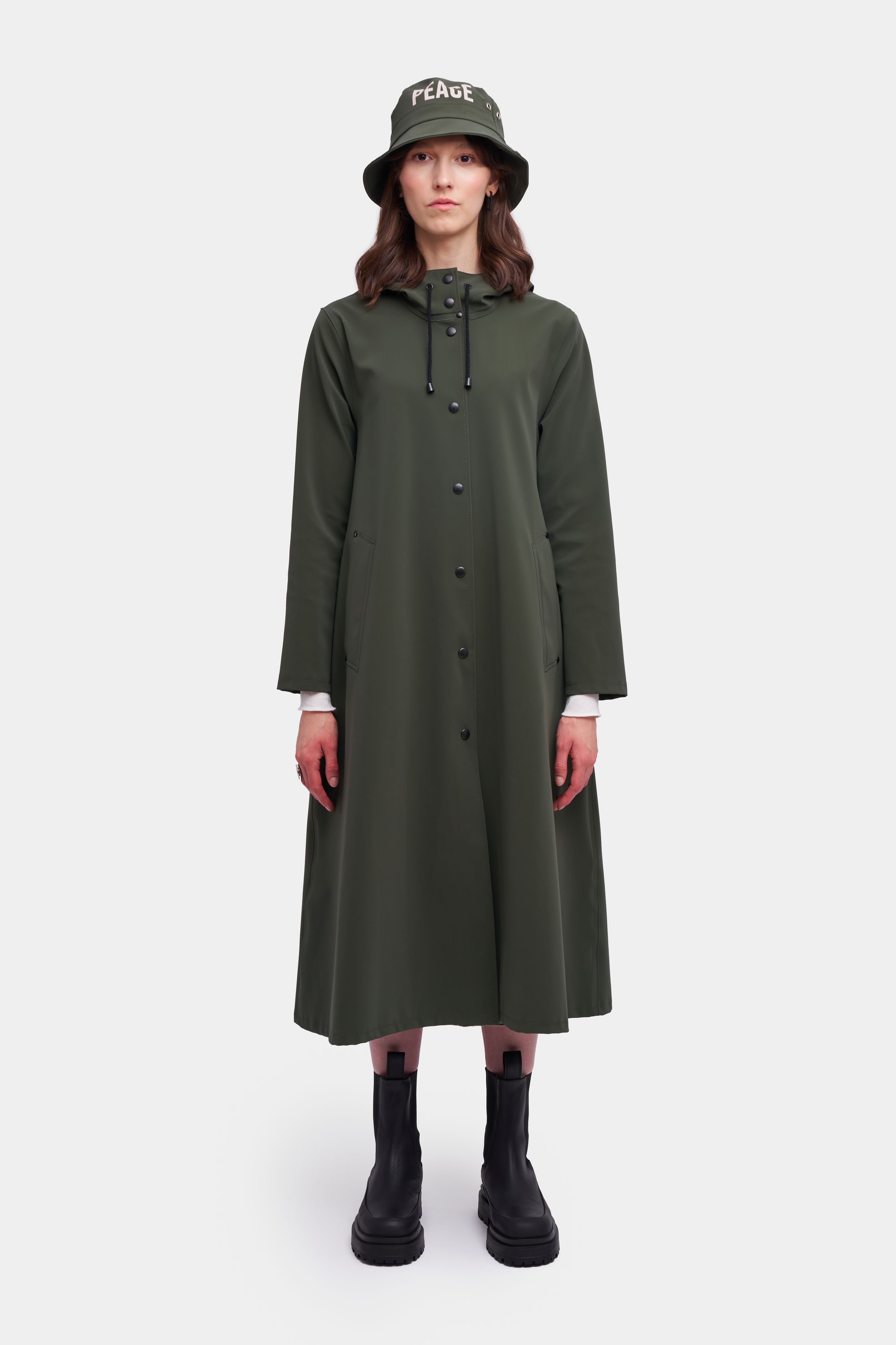 stutterheim mosebacke long matte raincoat dark green women jackets raincoats