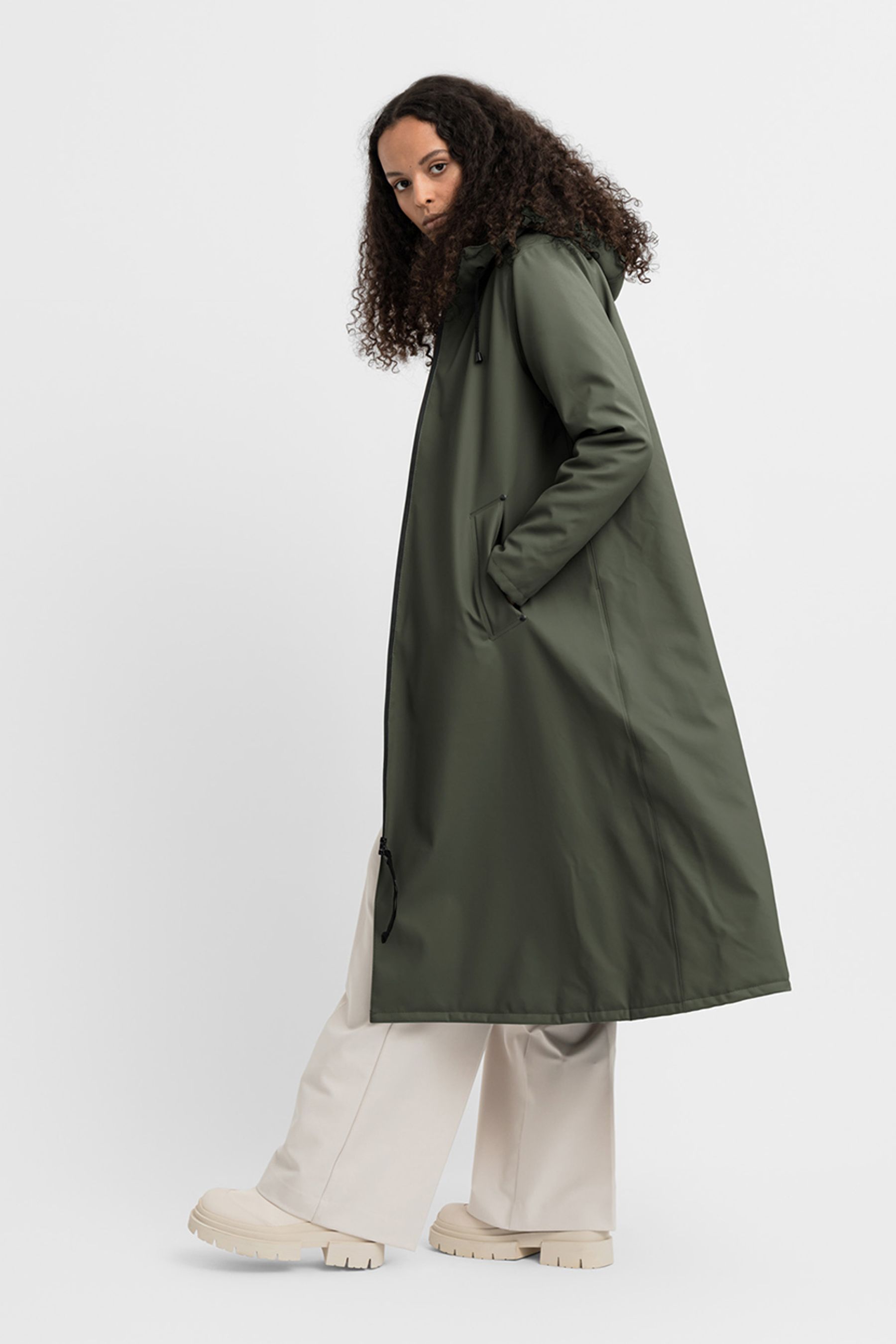 stutterheim mosebacke long winter khaki green women jackets raincoats