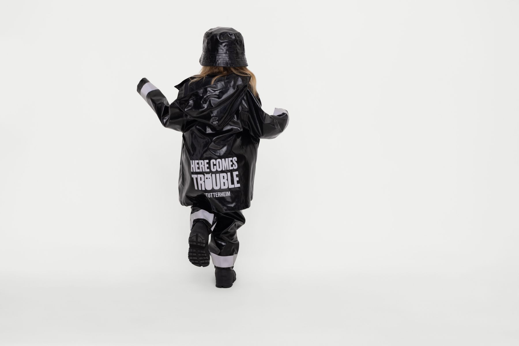 stutterheim mosebacke mini opal kids raincoat black jackets
