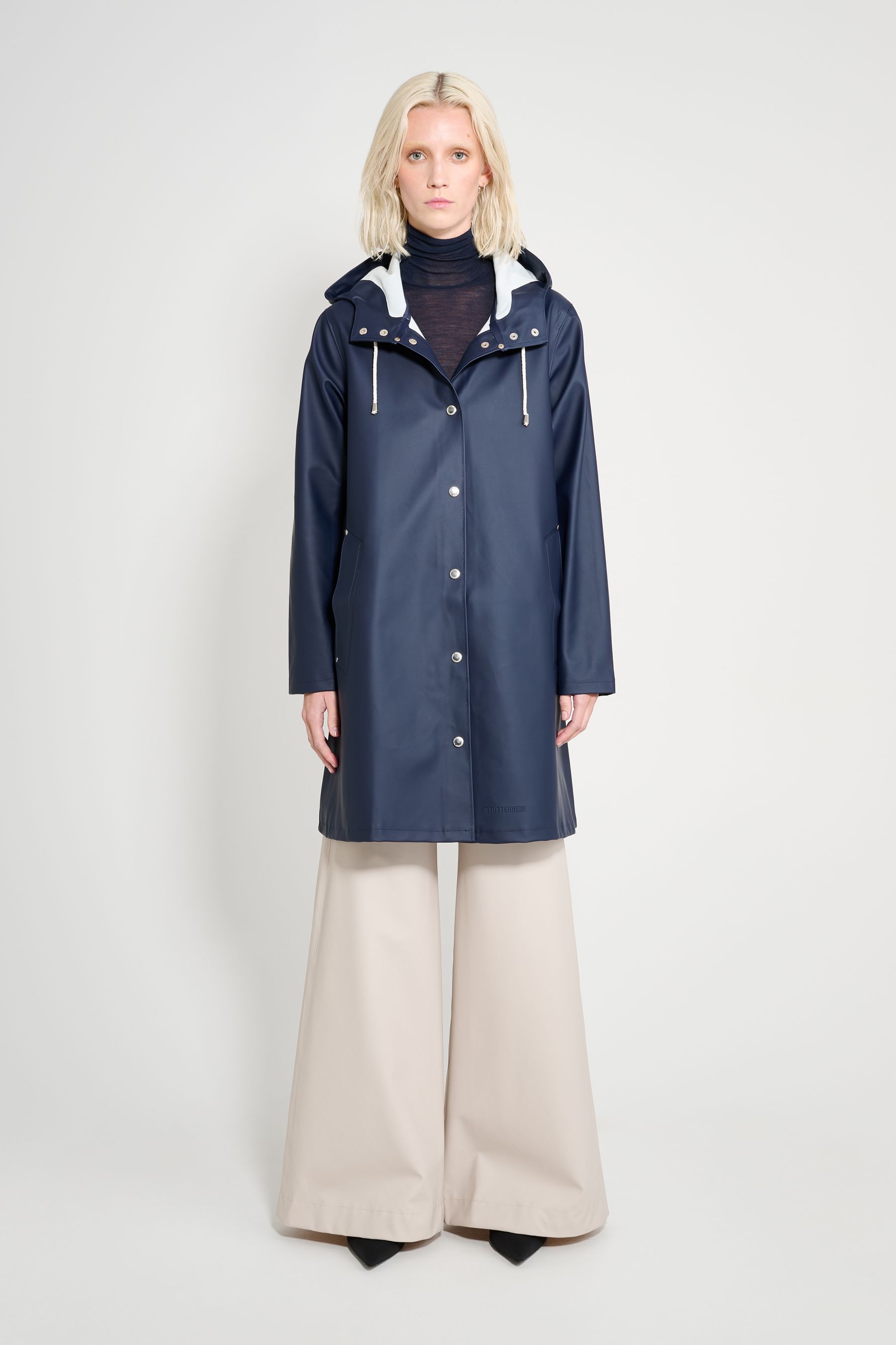 stutterheim mosebacke raincoat navy women jackets raincoats