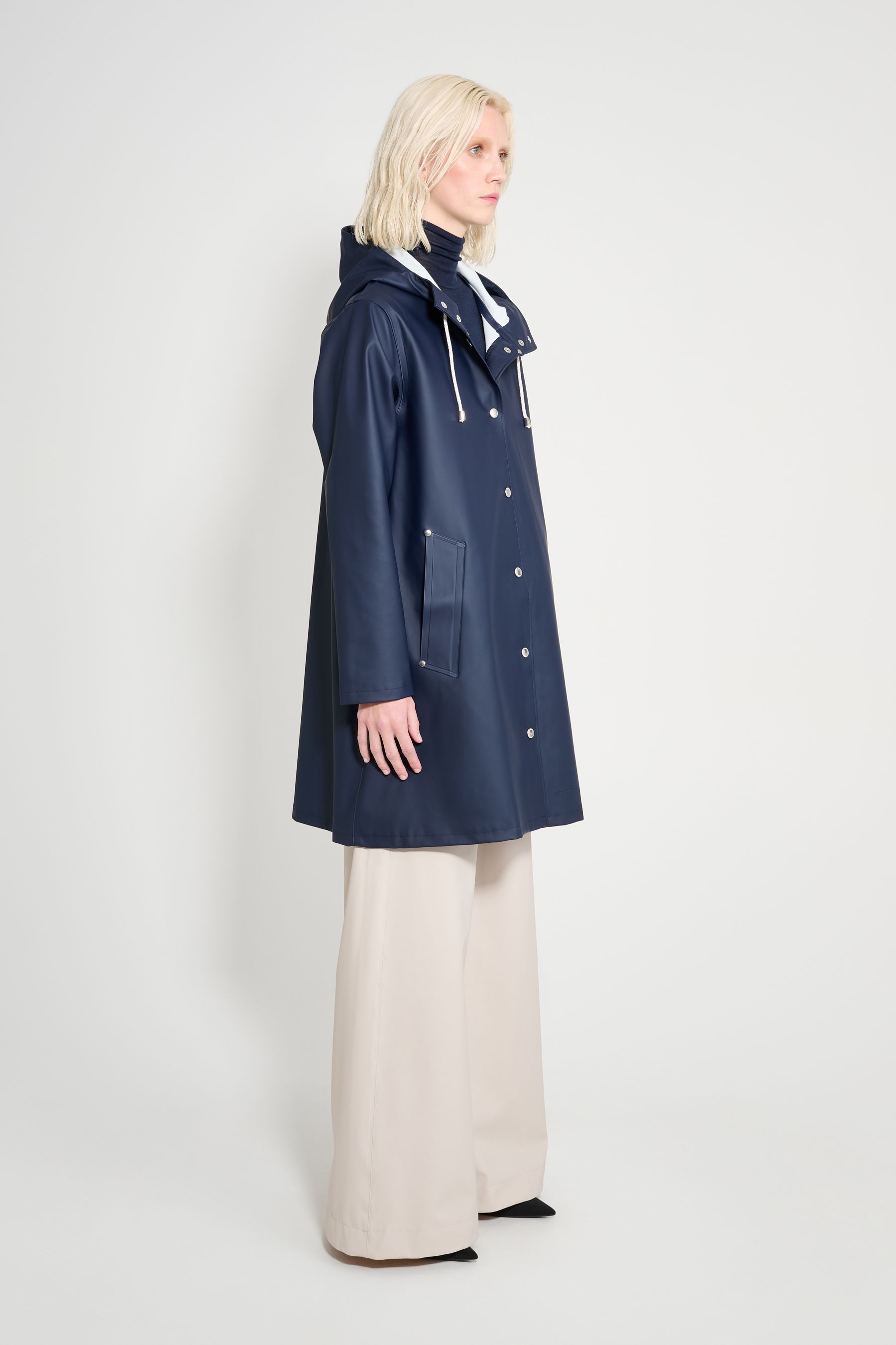 stutterheim mosebacke raincoat navy women jackets raincoats