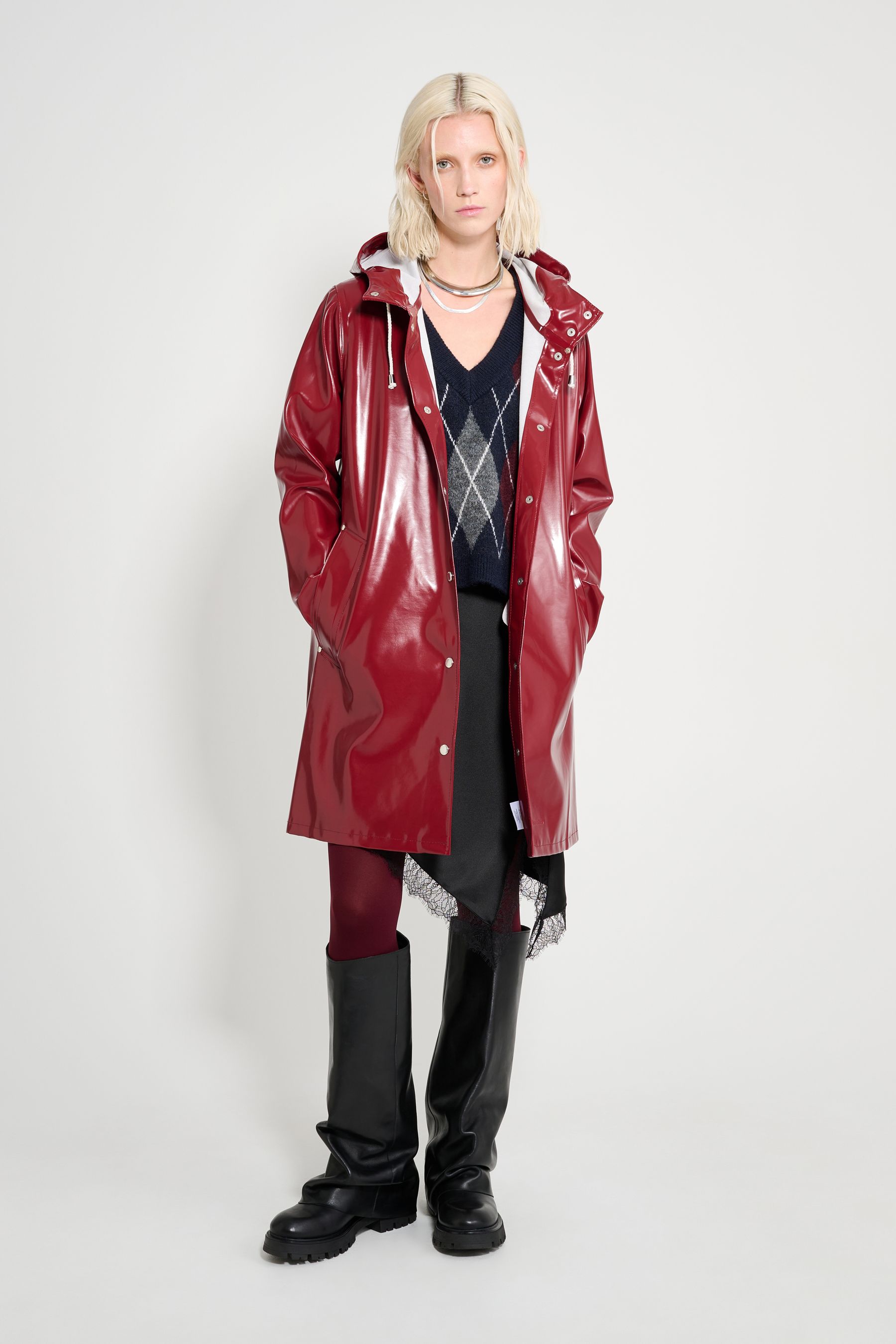 stutterheim mosebacke opal raincoat burgundy women jackets raincoats