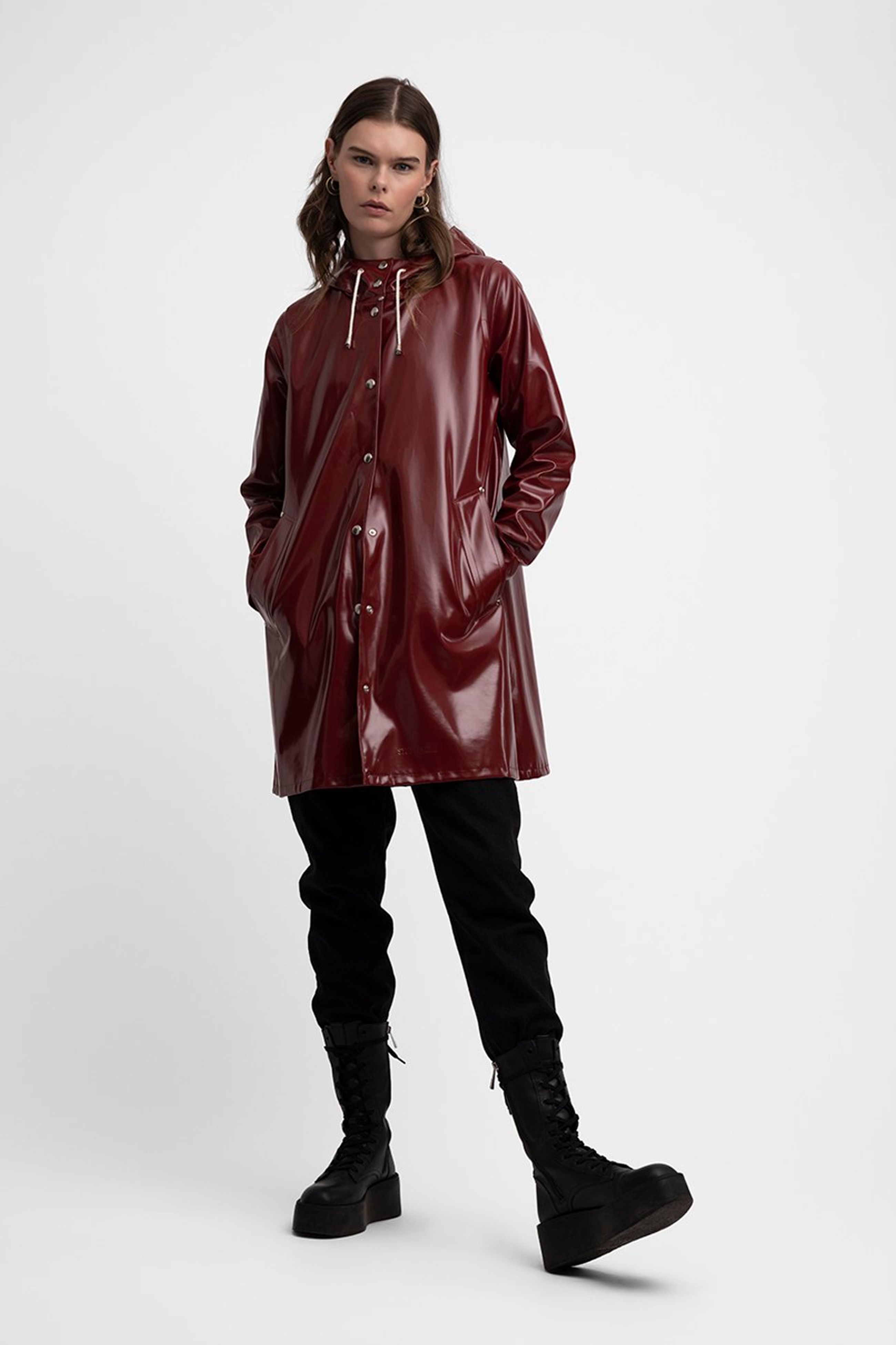 stutterheim mosebacke opal raincoat burgundy women jackets raincoats