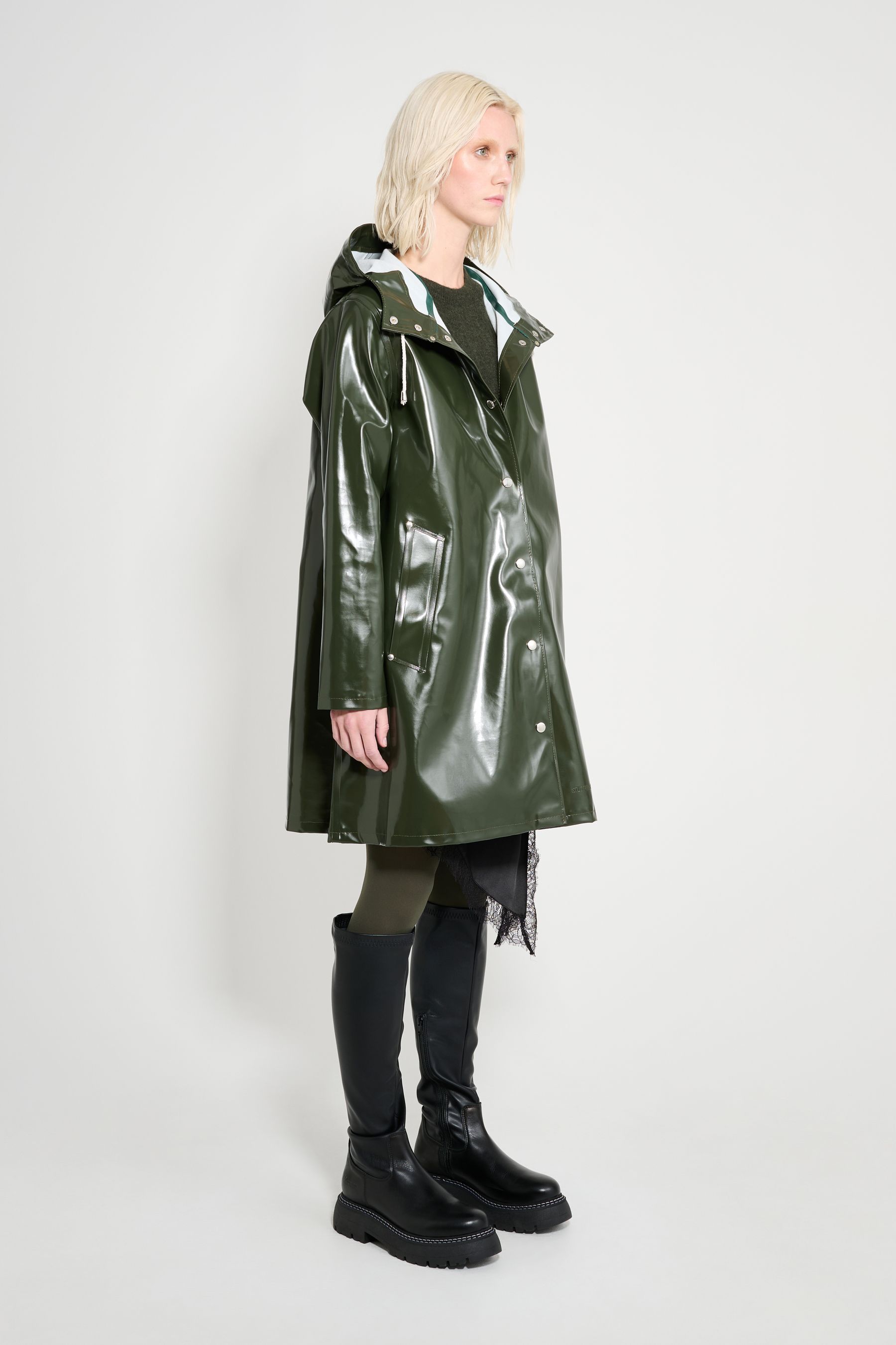 stutterheim mosebacke opal raincoat green women jackets raincoats