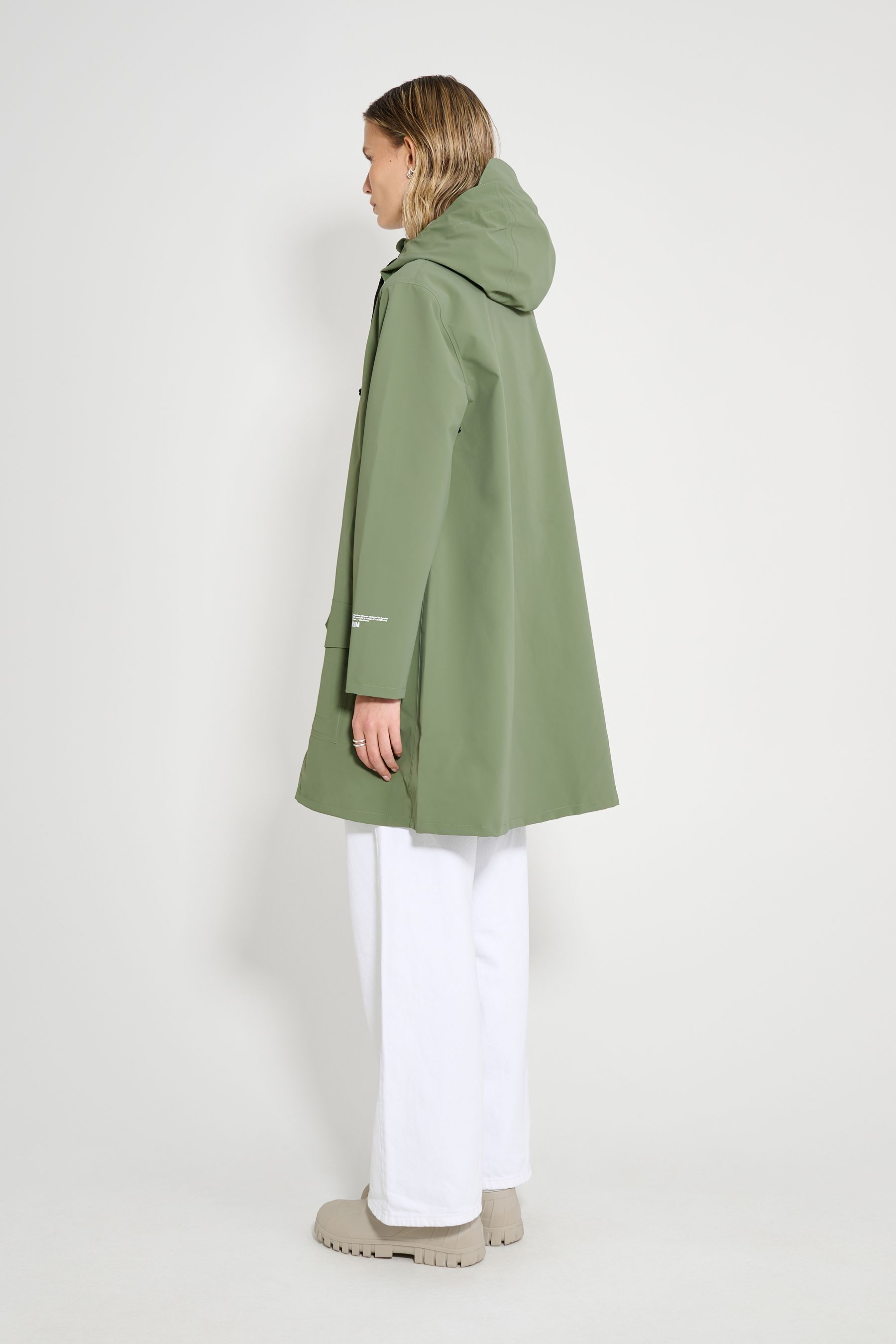 stutterheim mosebacke patch dry green women jackets