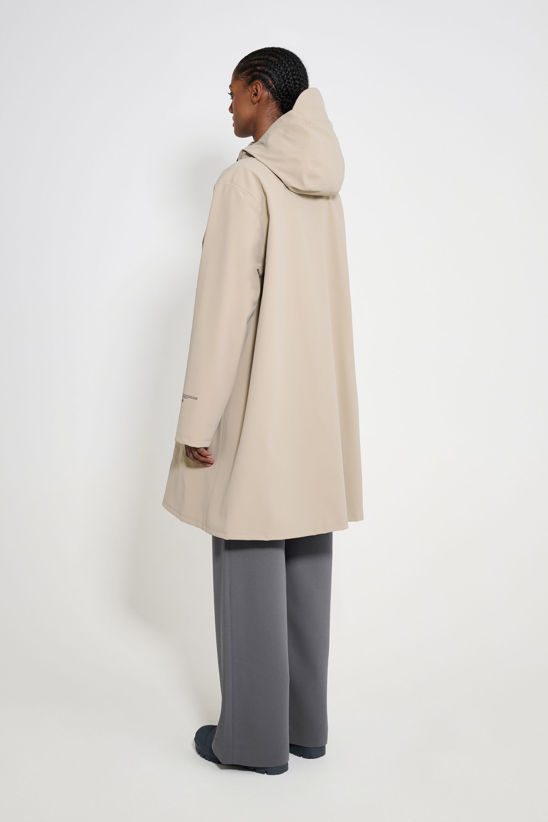 stutterheim mosebacke patch raincoat matte potato women jackets raincoats