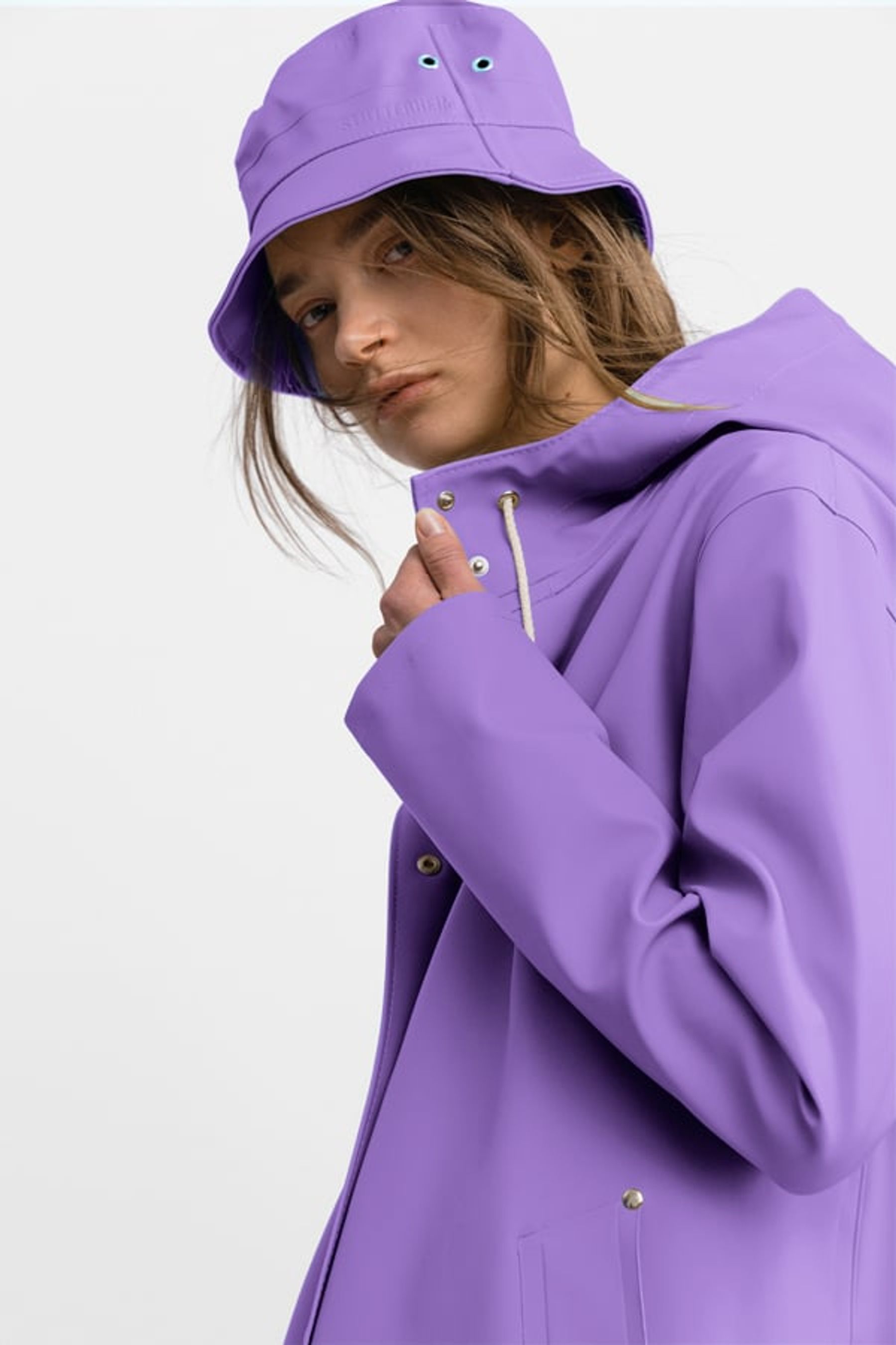 stutterheim mosebacke raincoat purple women jackets raincoats