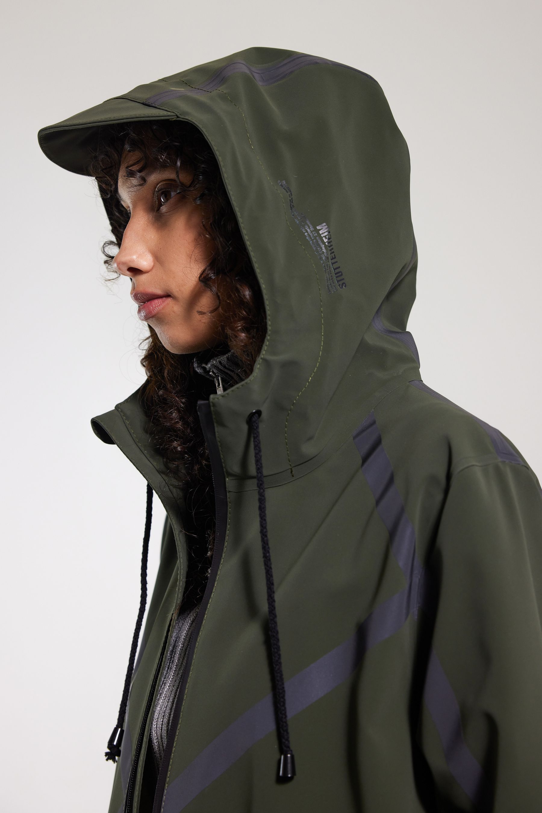 stutterheim mosebacke tape matte raincoat green women jackets raincoats