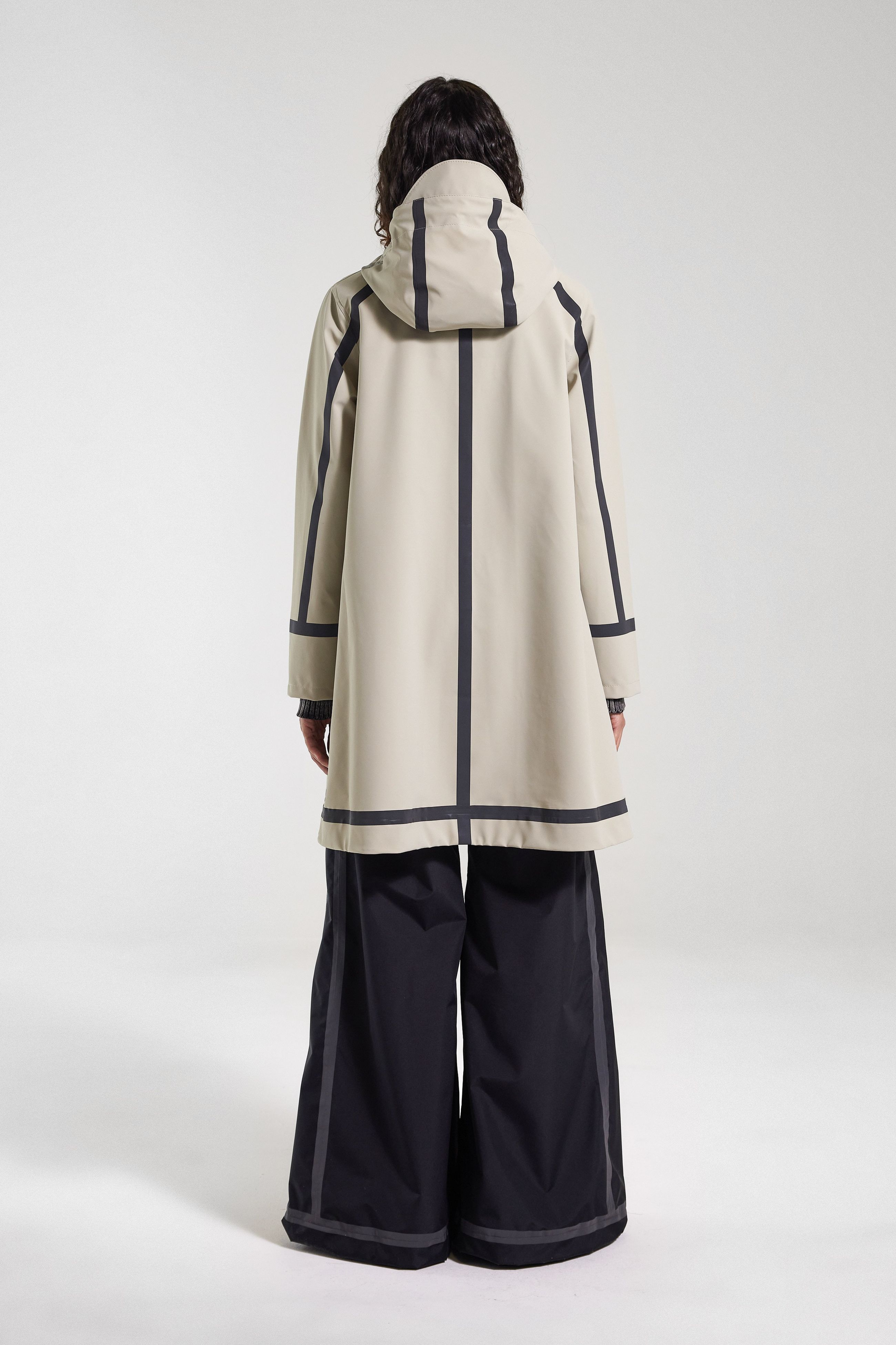 Stutterheim Mosebacke Tape Matte Raincoat In Pelican