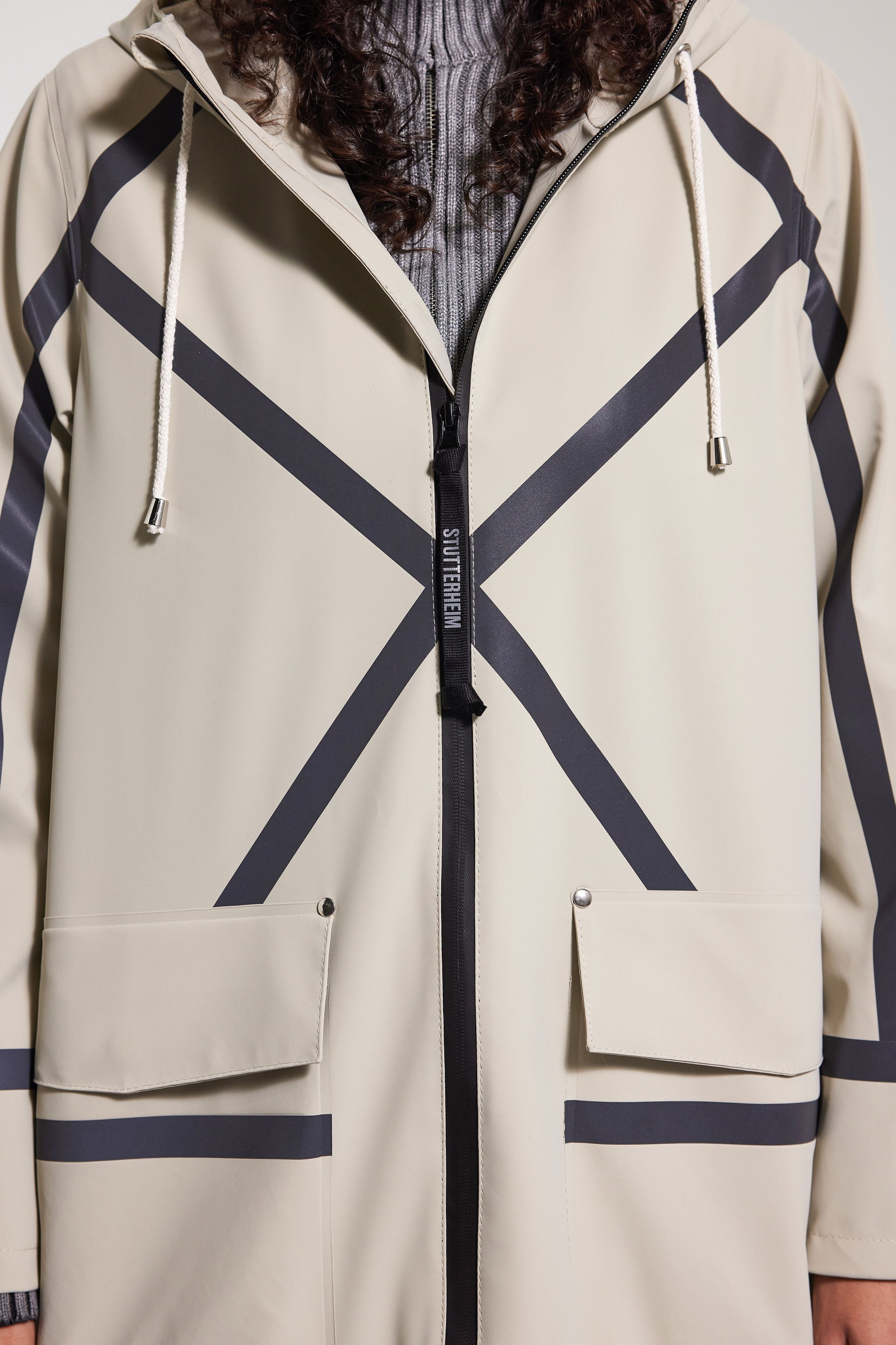 Stutterheim Mosebacke Tape Matte Raincoat In Pelican