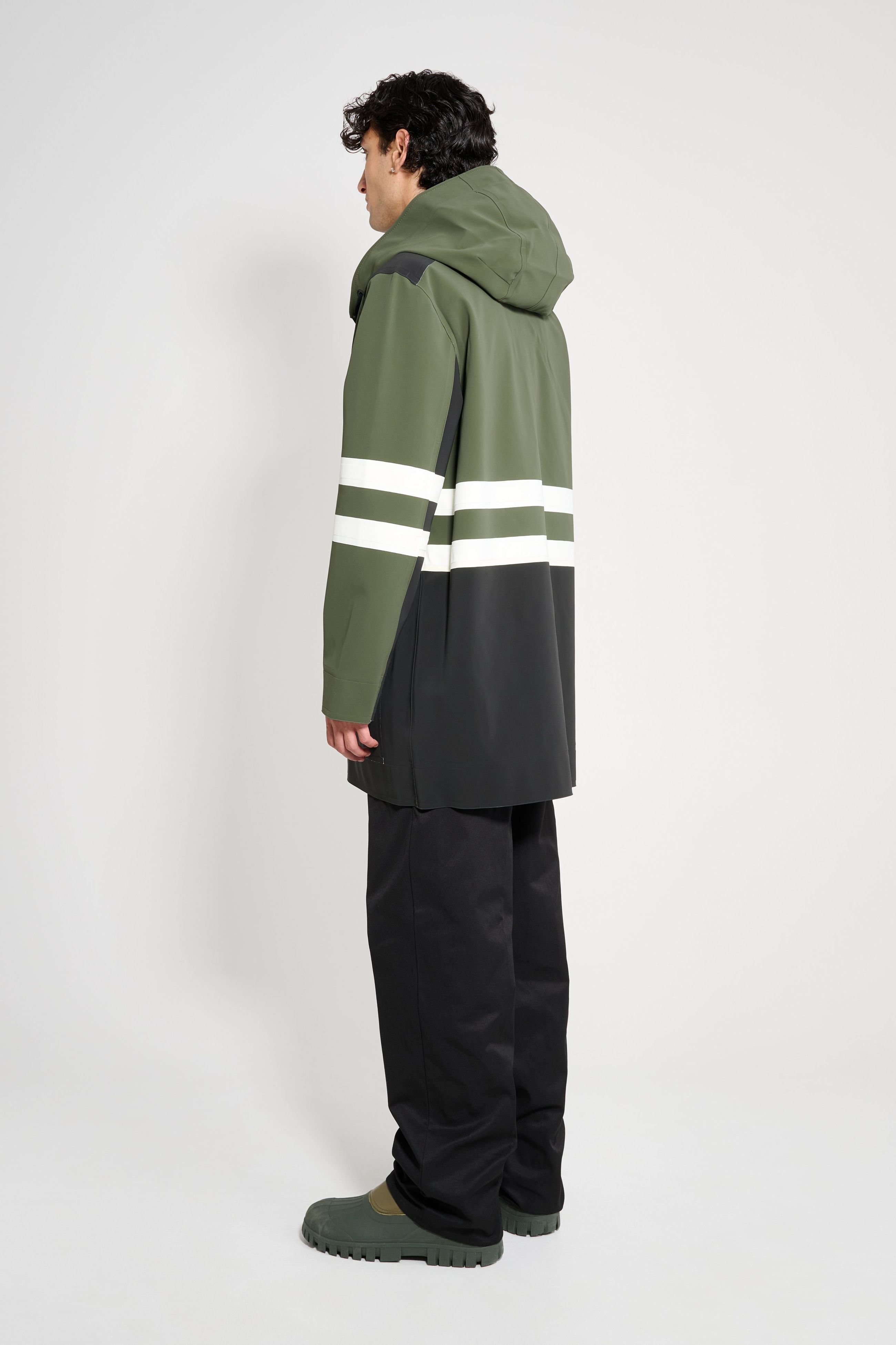 Stutterheim Nockeby Raincoat Black/green/whit