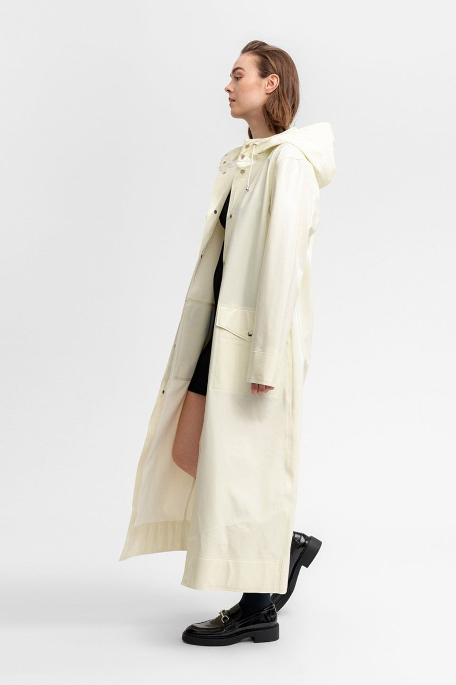 stutterheim nolby opal coconut women jackets raincoats