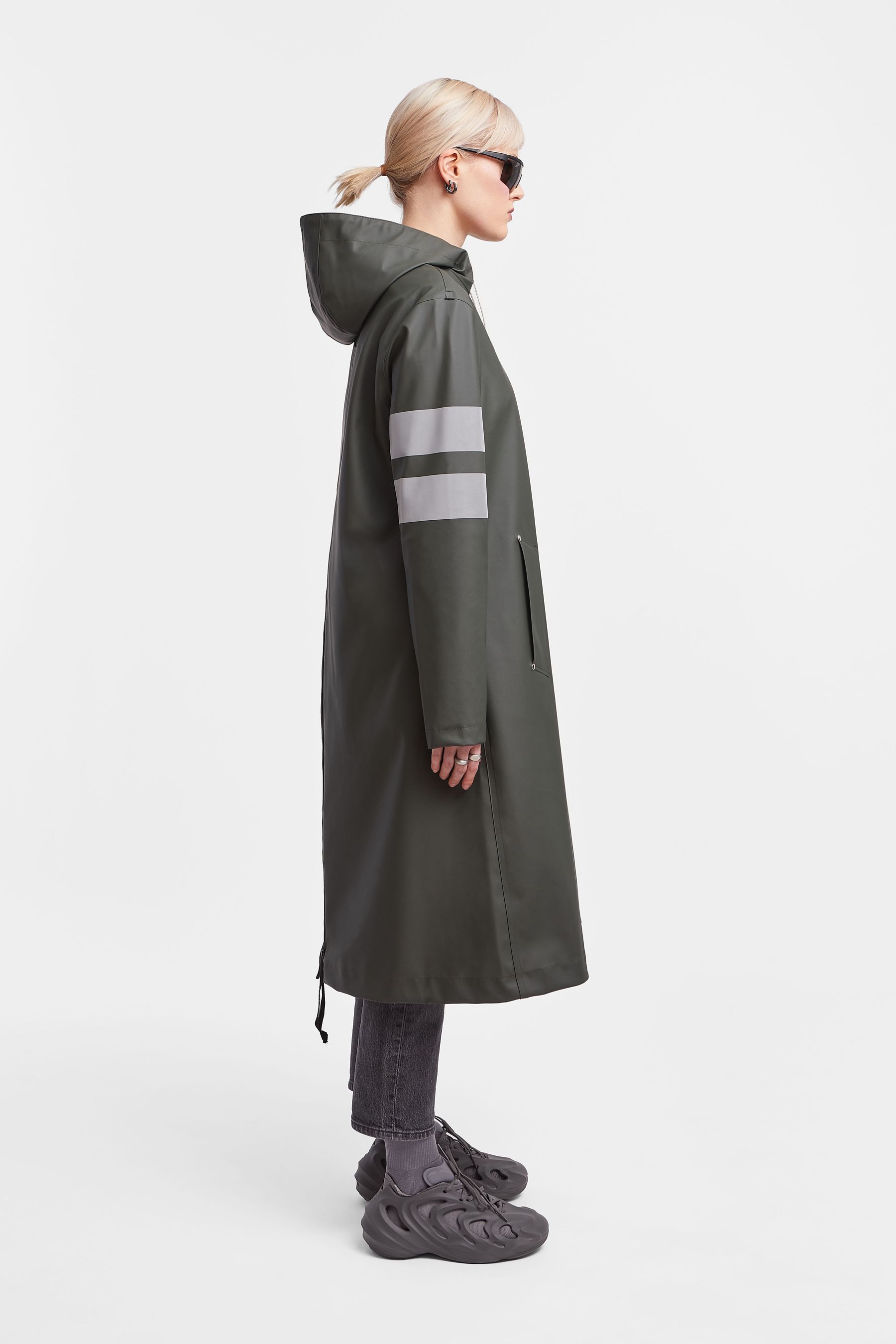 stutterheim norrbro bike raincoat green women jackets raincoats