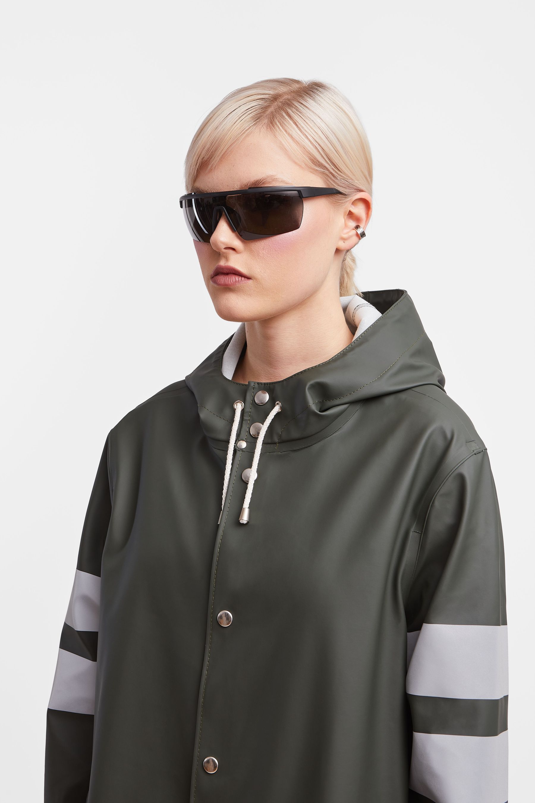 stutterheim norrbro bike raincoat green women jackets raincoats