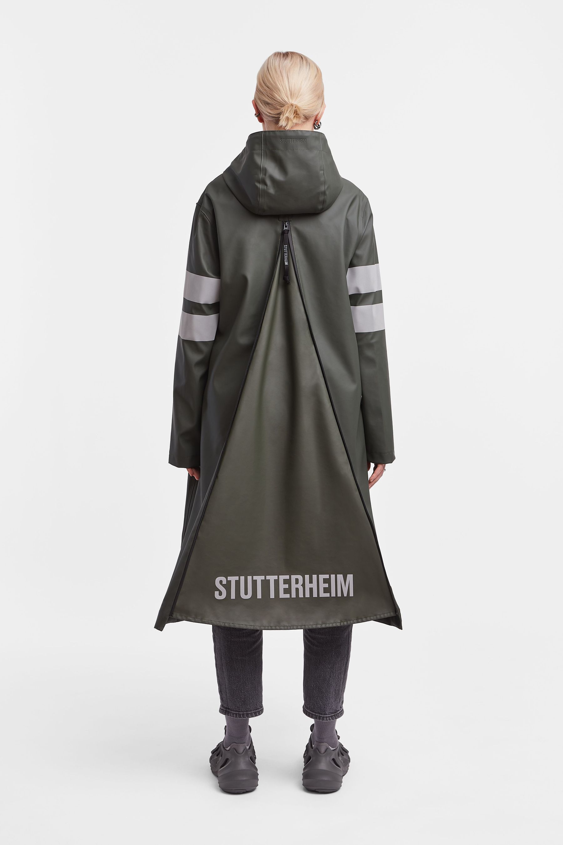 stutterheim norrbro bike raincoat green women jackets raincoats