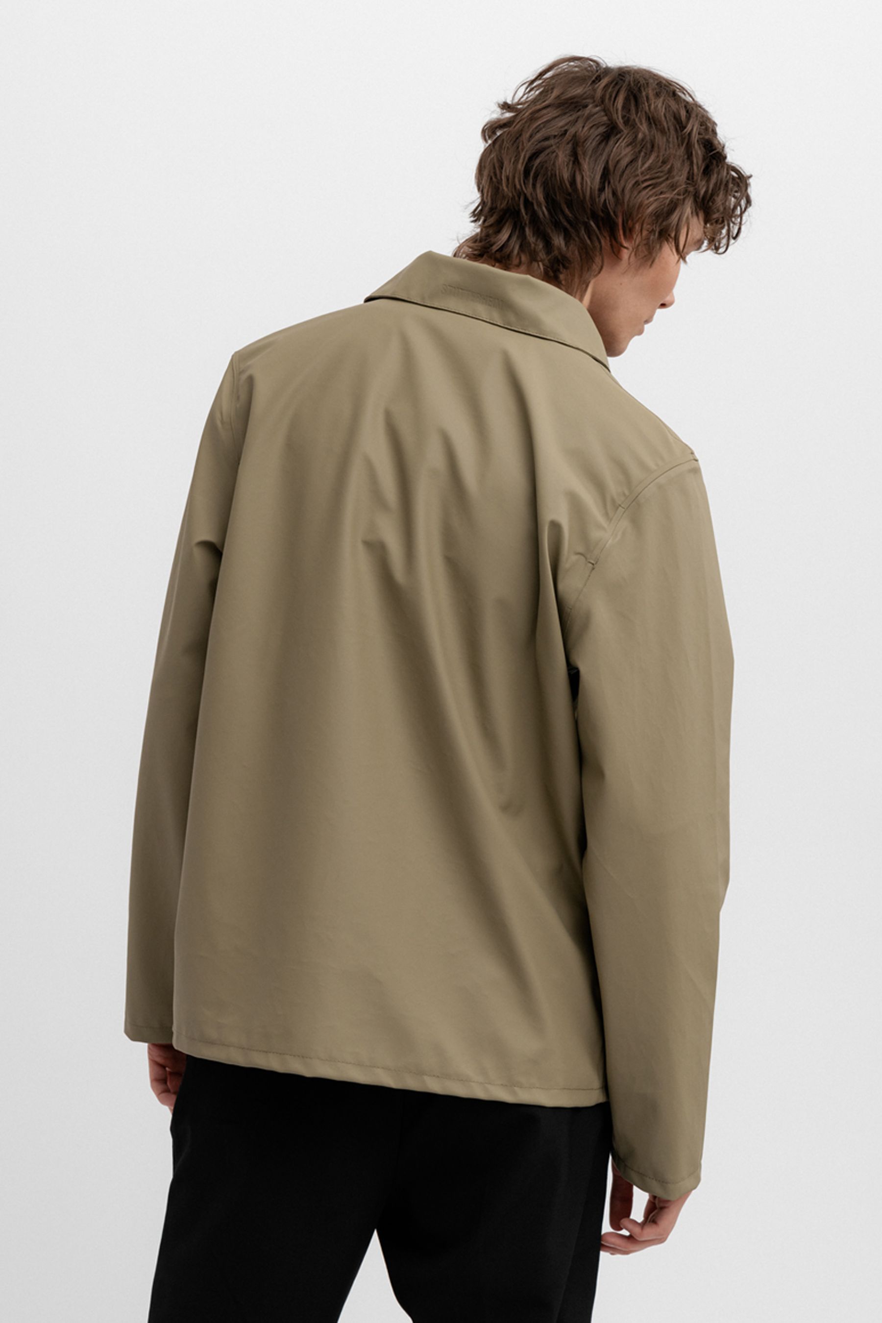 stutterheim notting hill lightweight overshirt aloe men jackets overshirts