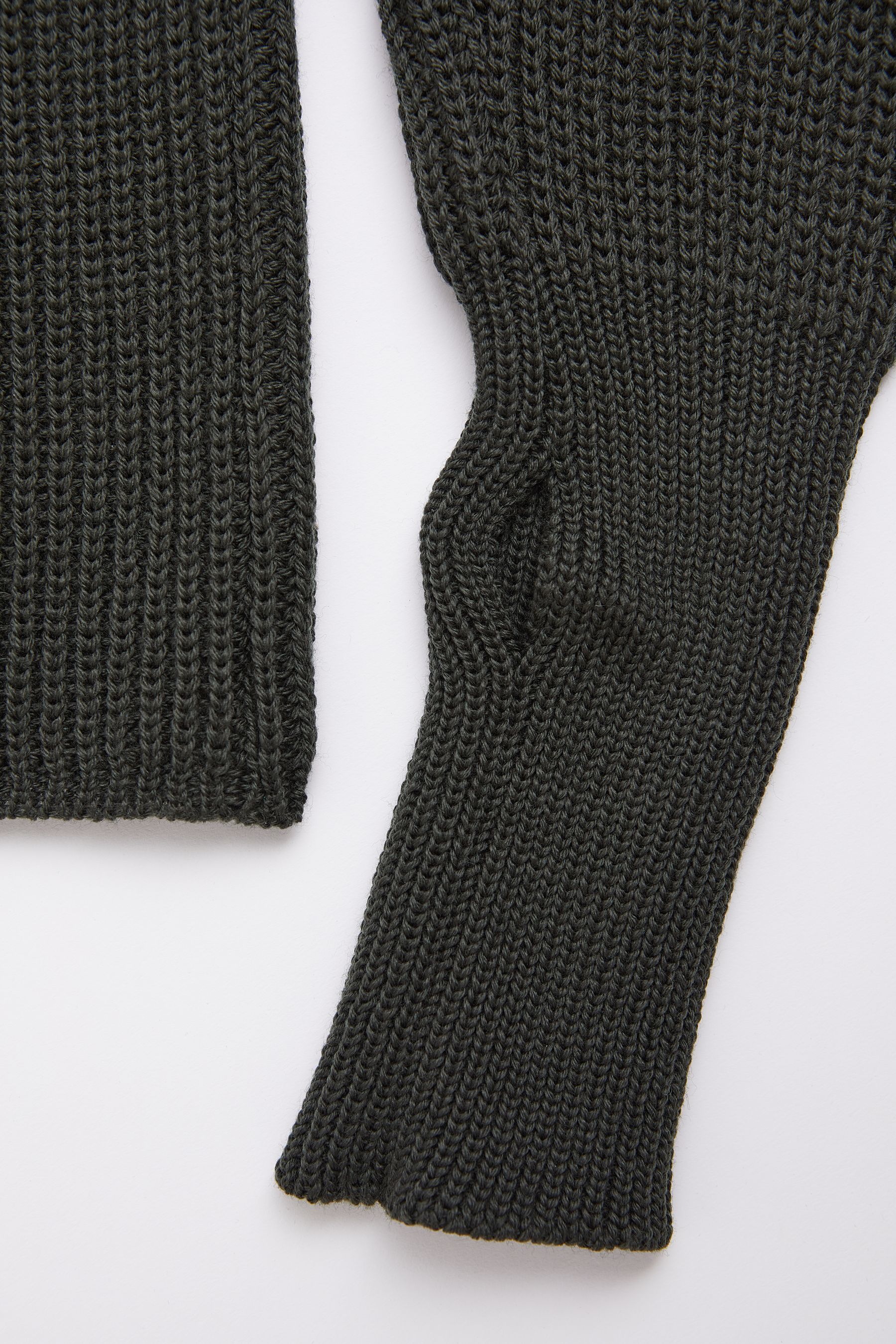 stutterheim original roller sweater green men knitwear
