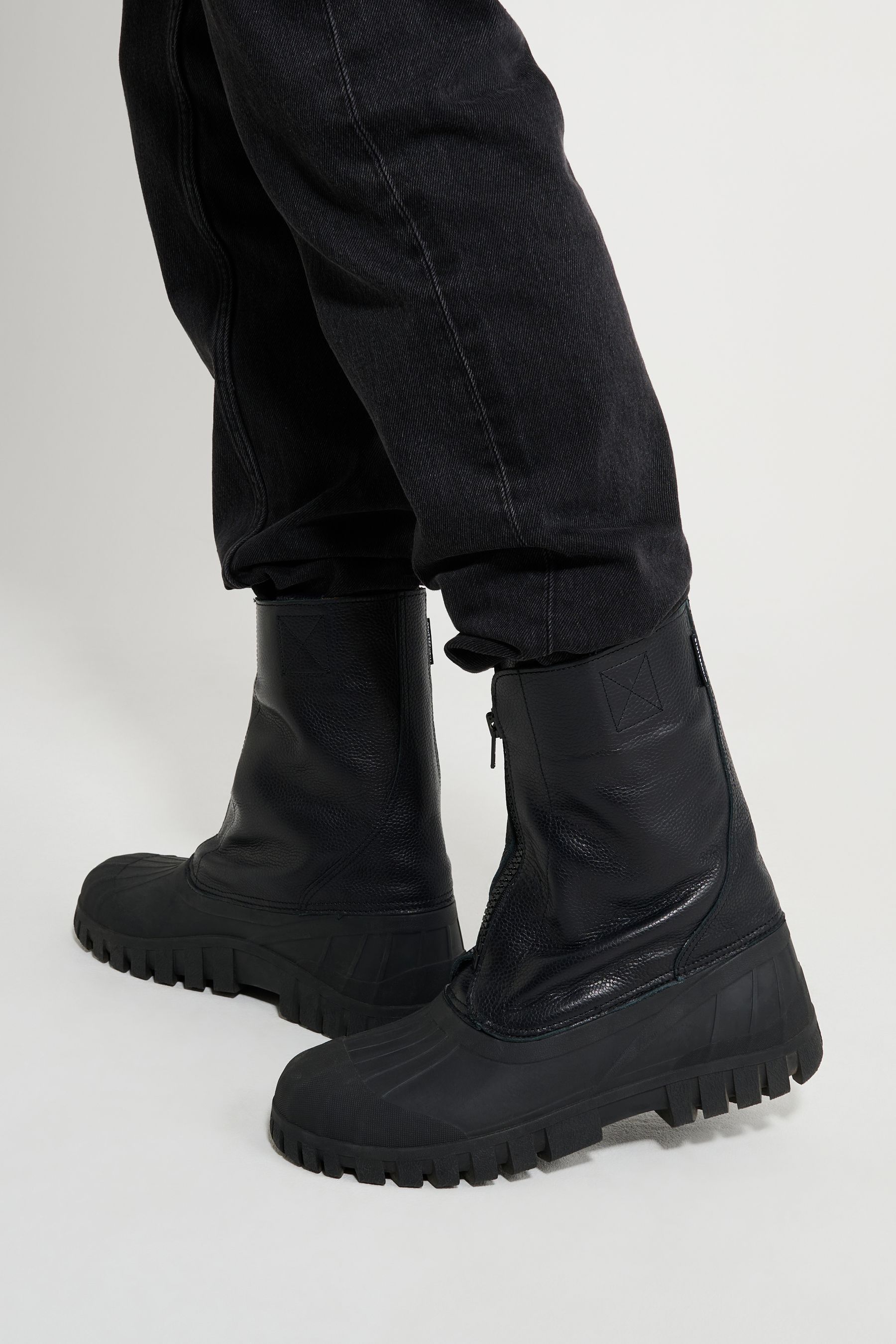 stutterheim patrol zip boot leather black footwear leather-boots