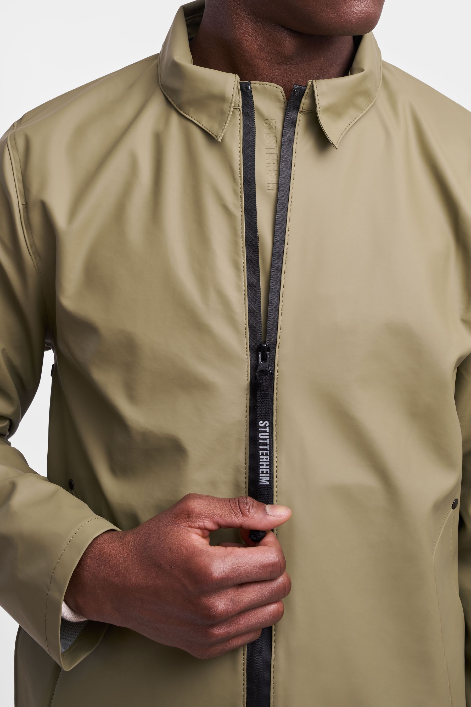 stutterheim portabello lightweight parka aloe men jackets parkas
