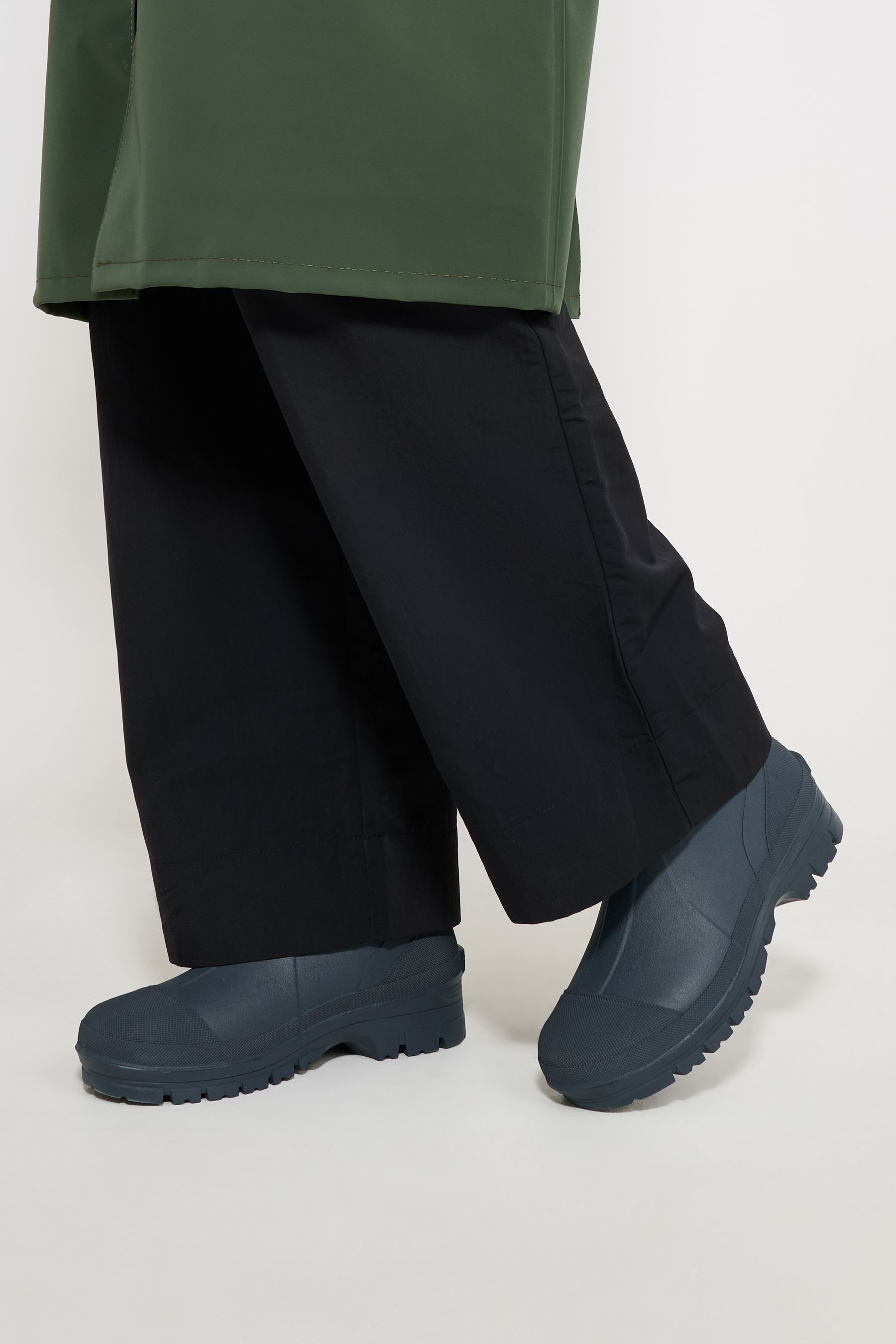 stutterheim puddle walker charcoal footwear chelsea-boots