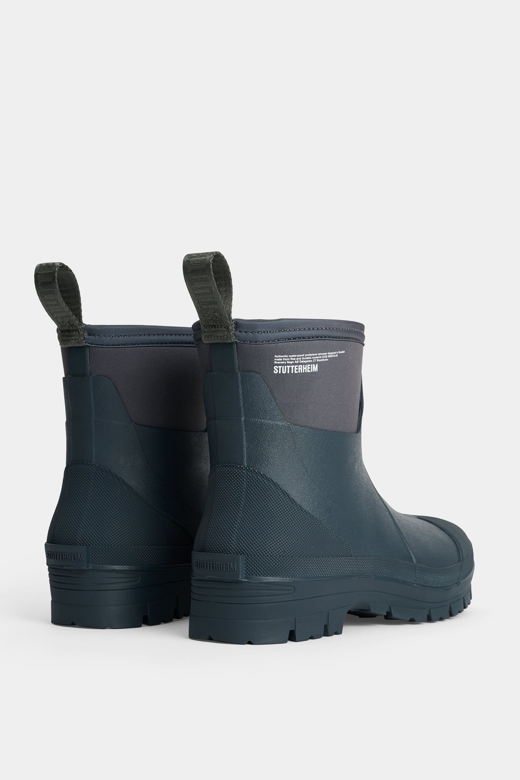 stutterheim puddle walker charcoal footwear chelsea-boots