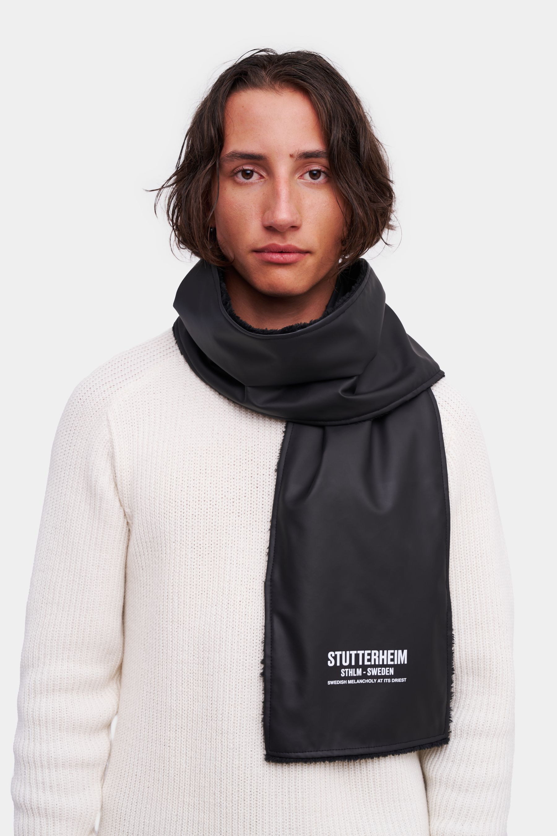 stutterheim rain scarf black accessories hats-and-scarves scarves