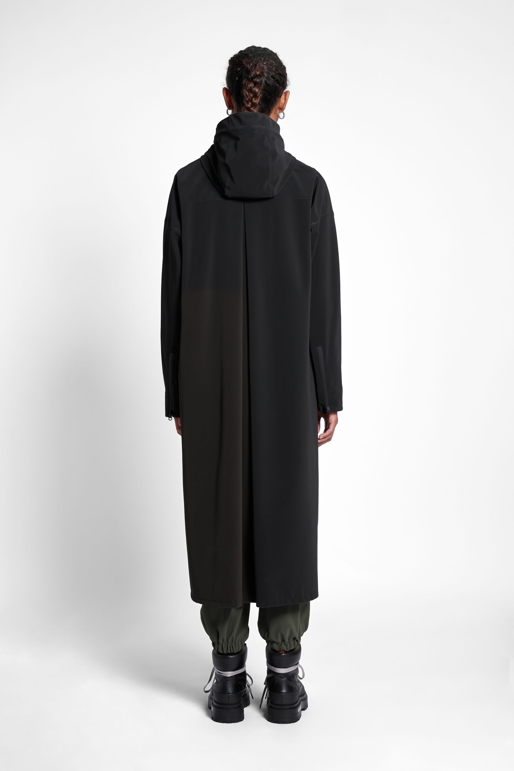 stutterheim sandviken long matte zip raincoat black women jackets raincoats