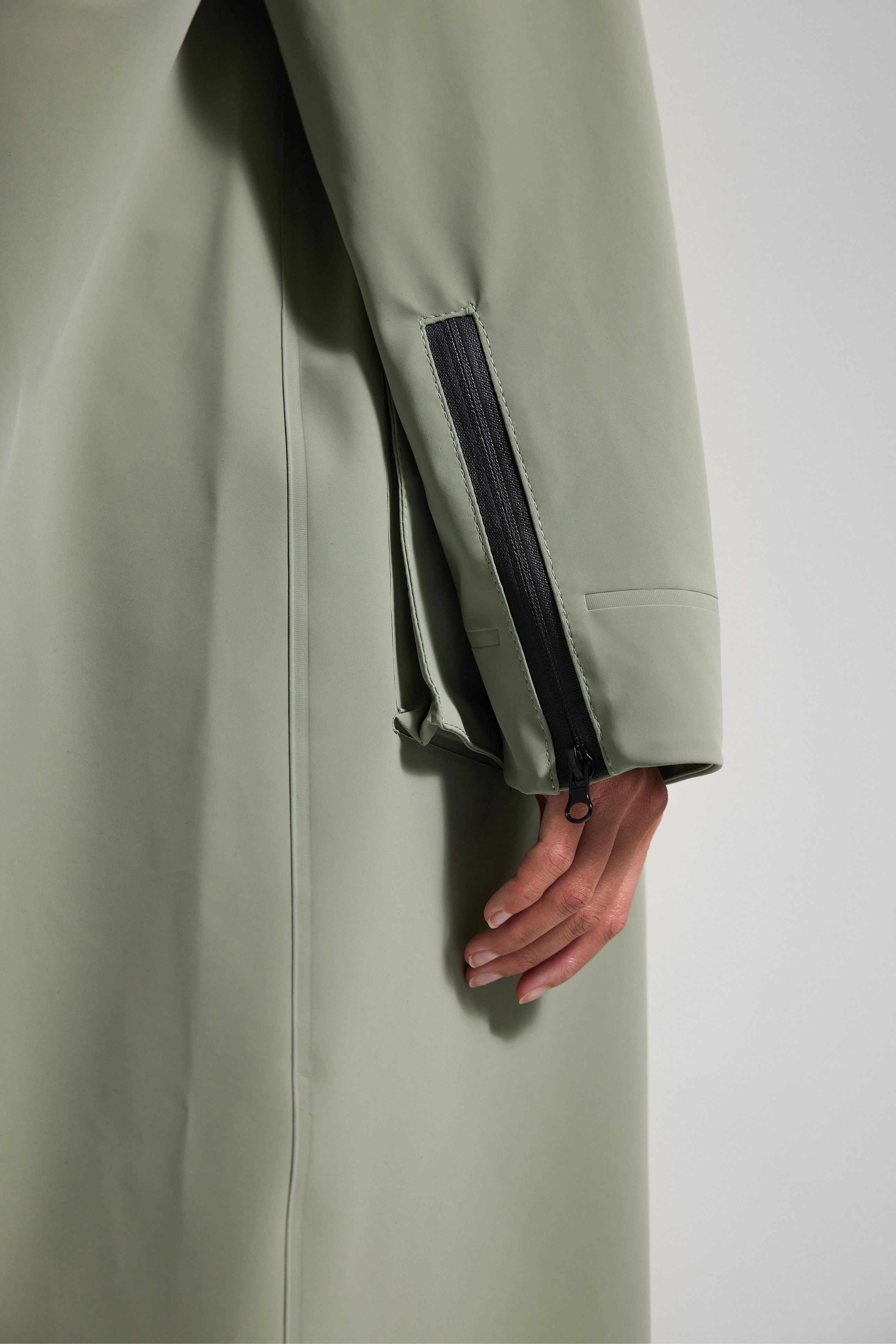 Stutterheim Sandviken Long Zip Matte Raincoat In Comet