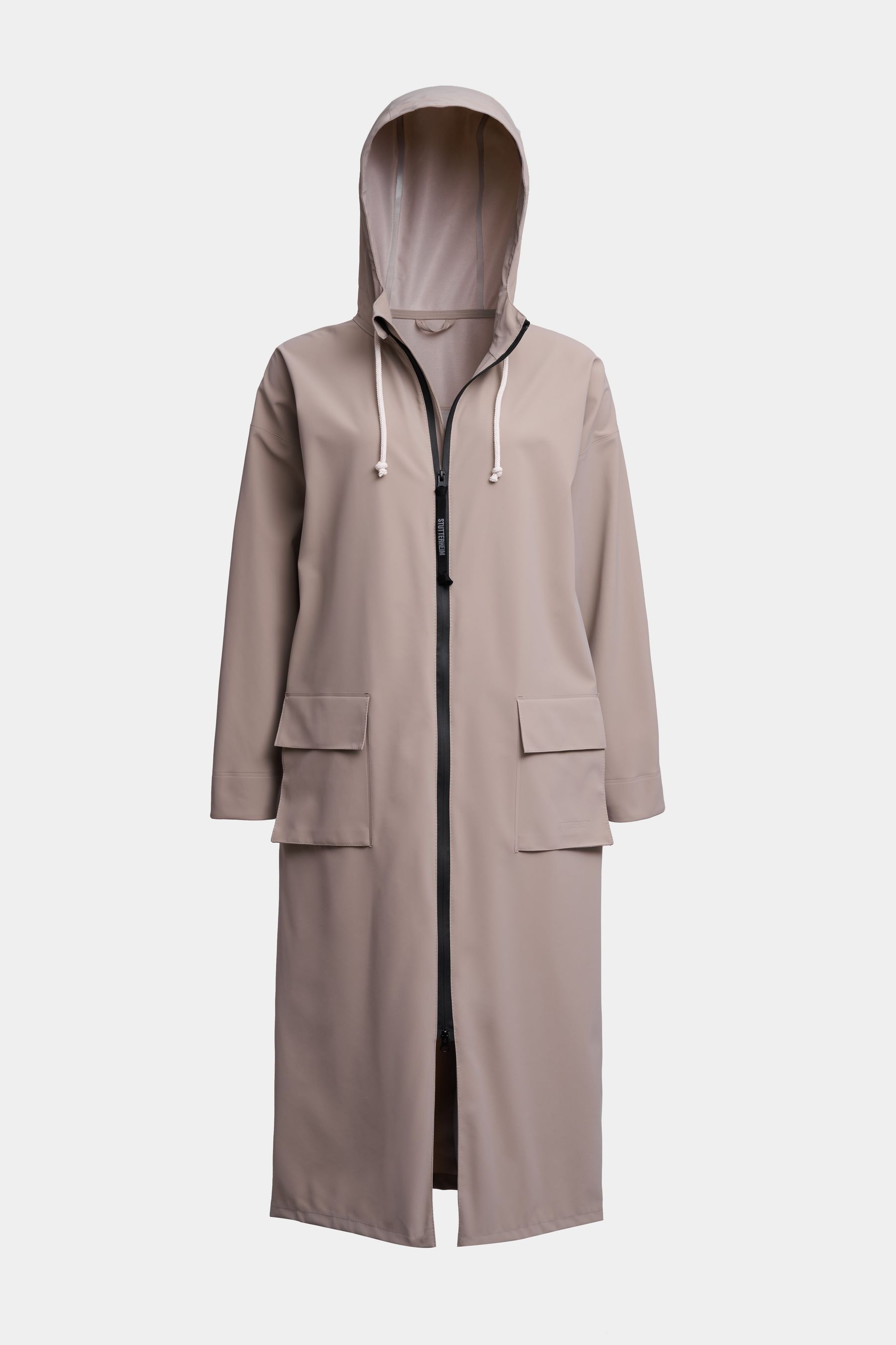 stutterheim sandviken long zip matte raincoat aloe women jackets long-raincoats