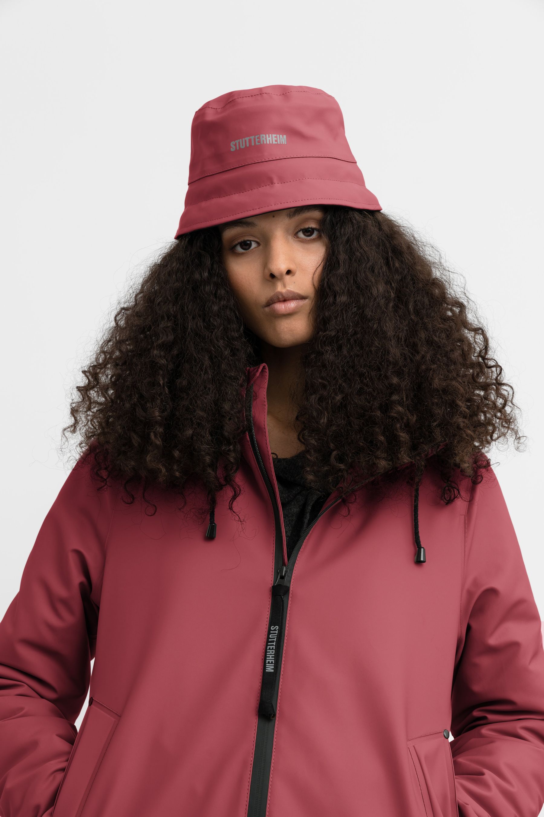 stutterheim skärholmen puffer bucket hat burgundy accessories hats-and-scarves bucket-hats