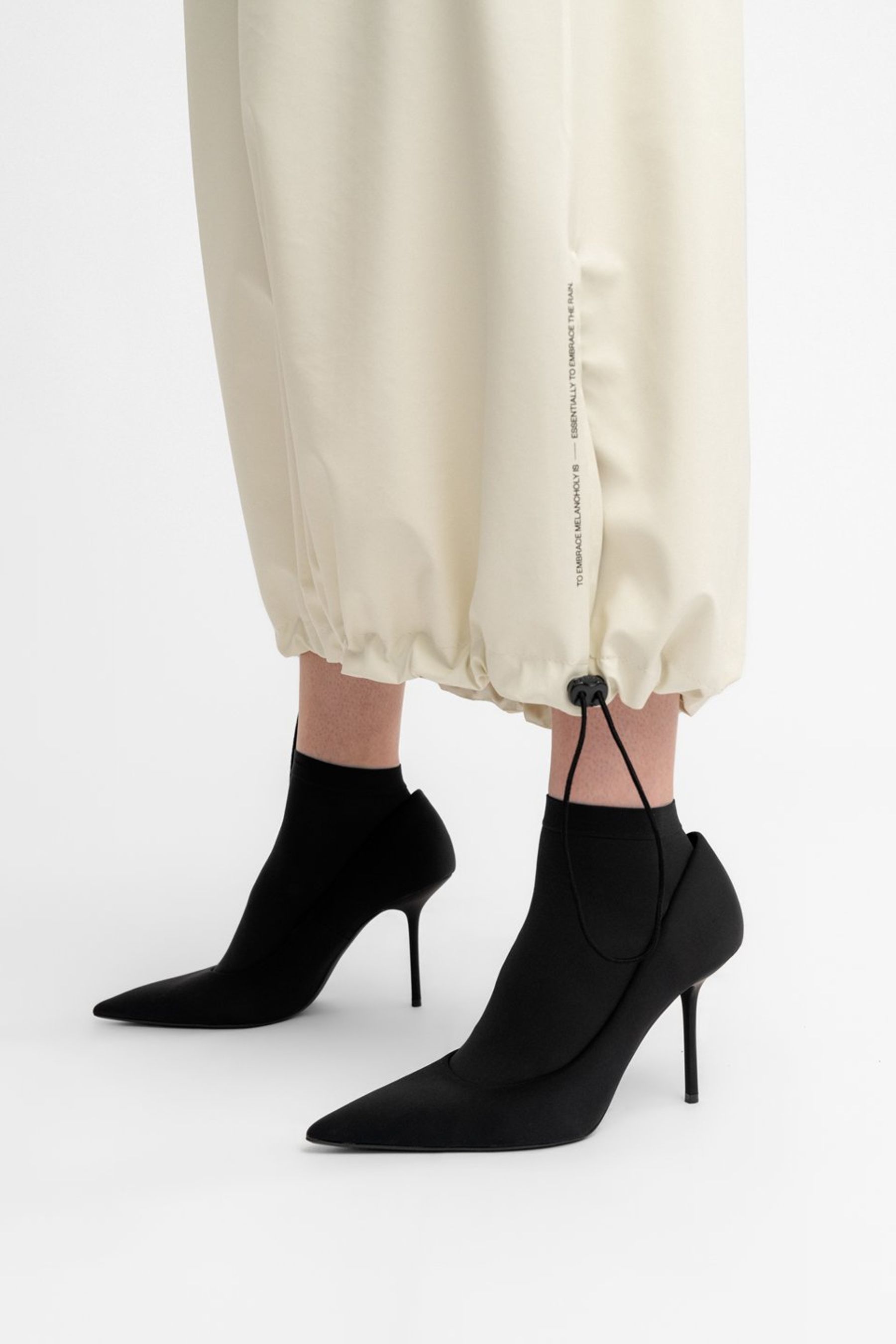 stutterheim skivarp lightweight coconut women bottoms skirts