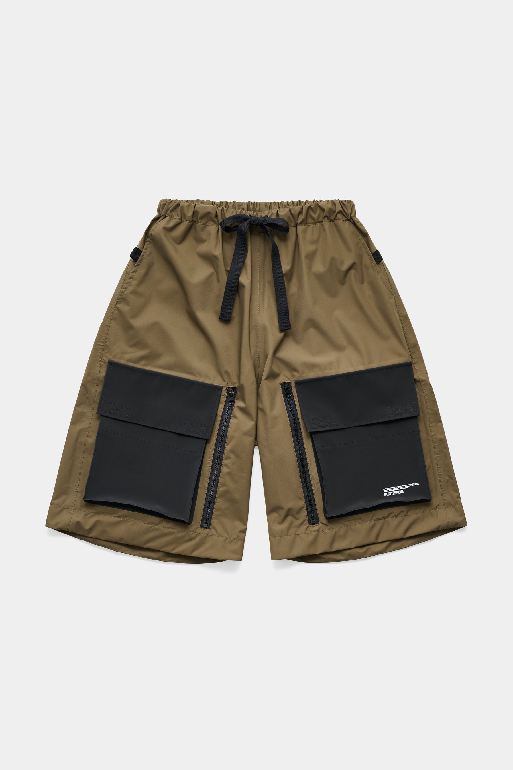 stutterheim space shorts green men