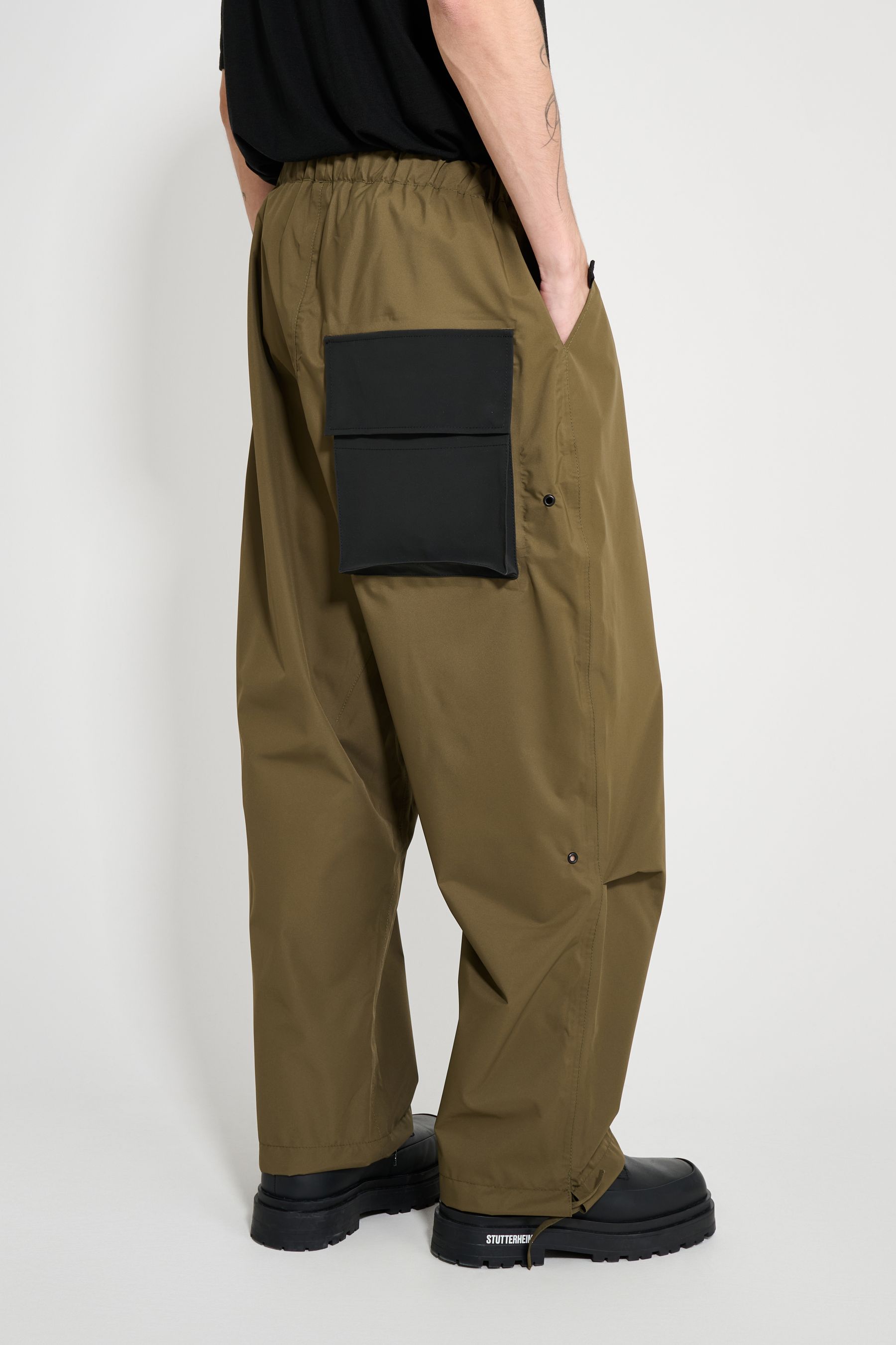 stutterheim space trousers green men
