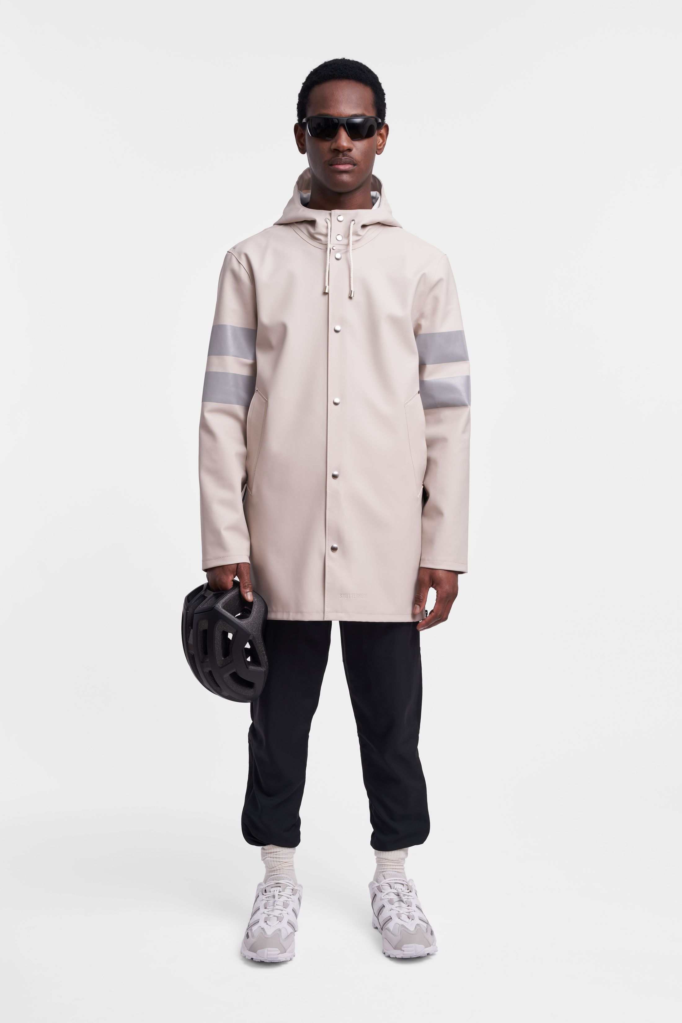 stutterheim stockholm bike raincoat light sand men jackets raincoats