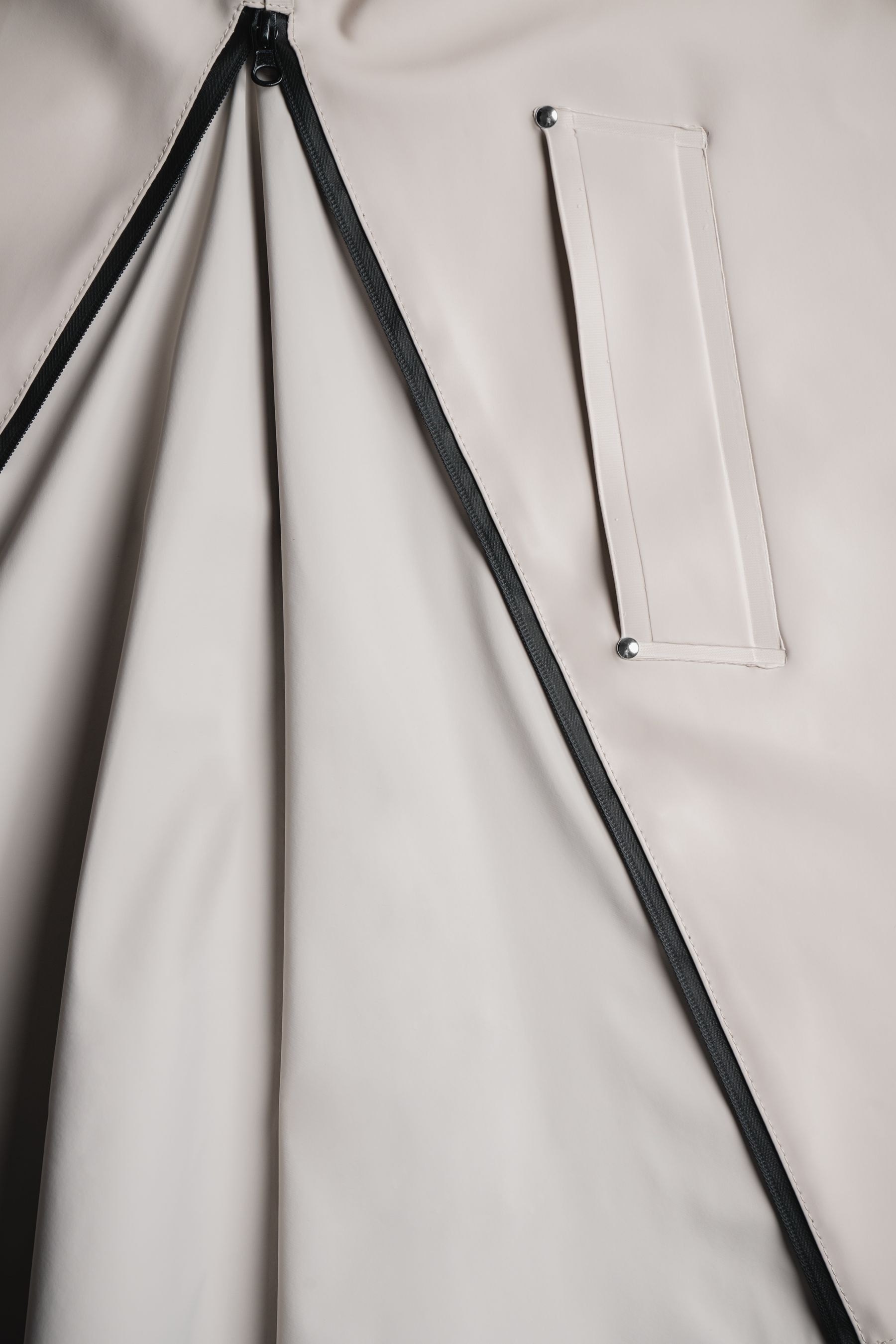 stutterheim stockholm bike raincoat light sand men jackets raincoats