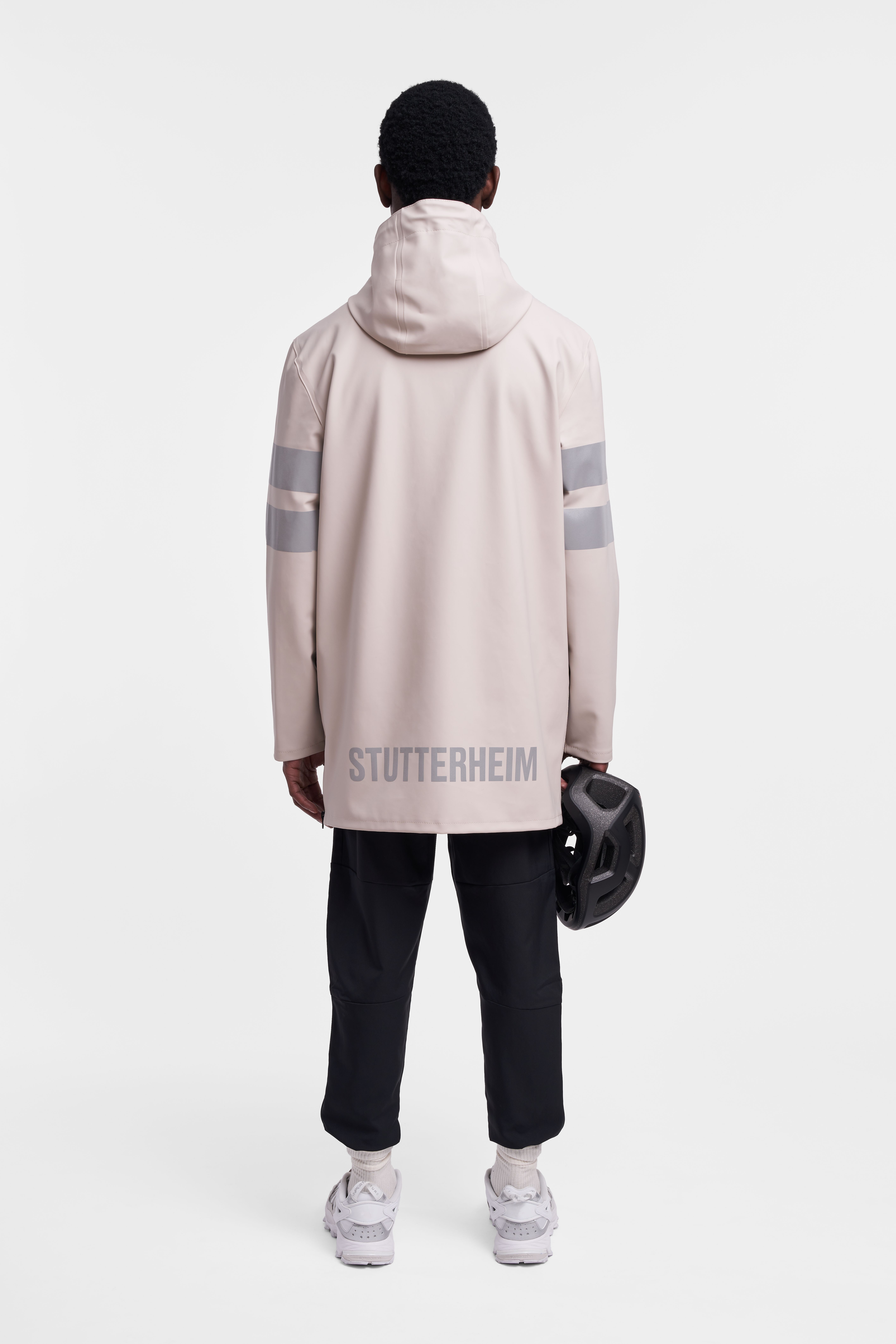 Stockholm Bike Raincoat Light Sand | STUTTERHEIM US