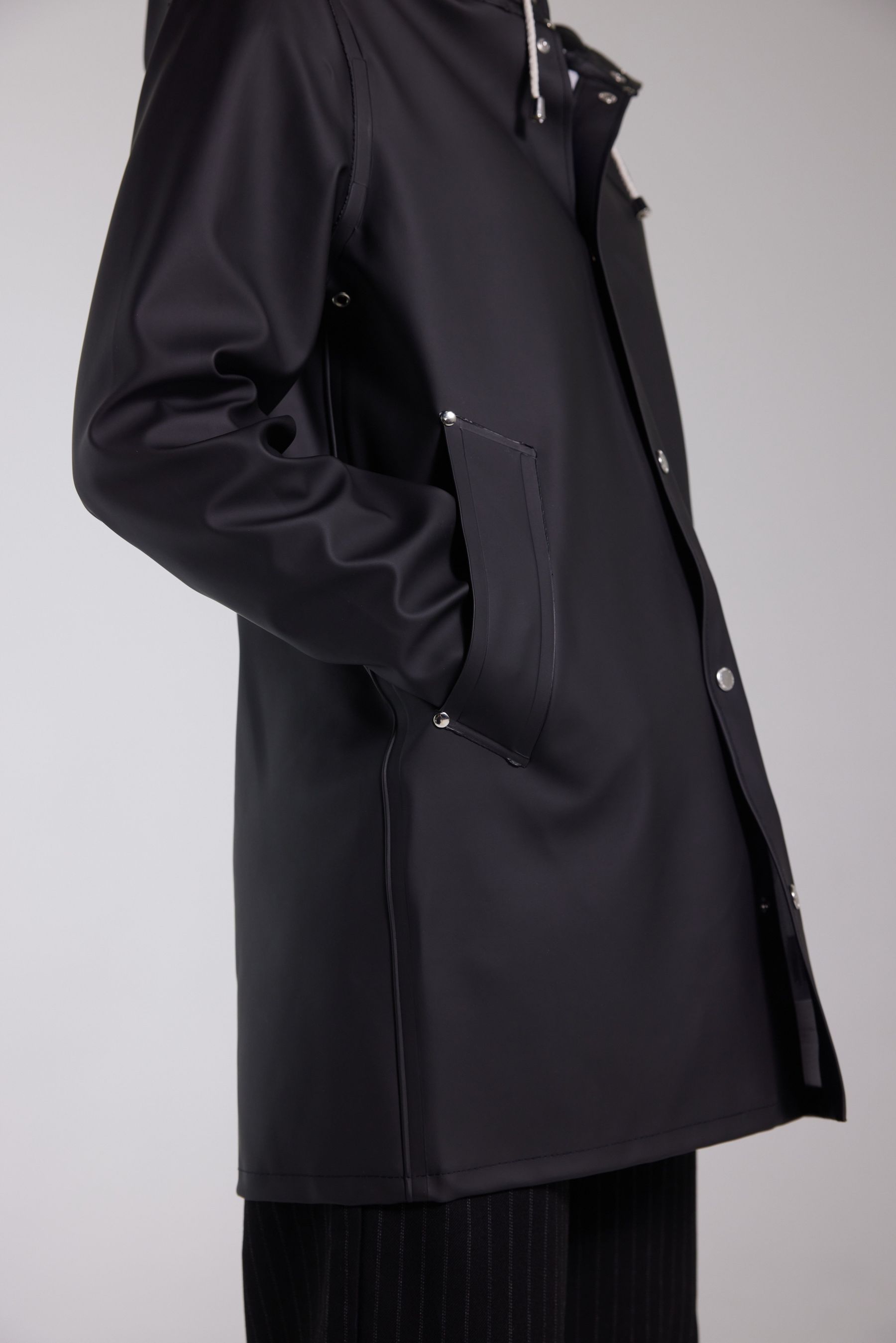 stutterheim stockholm raincoat black men jackets raincoats