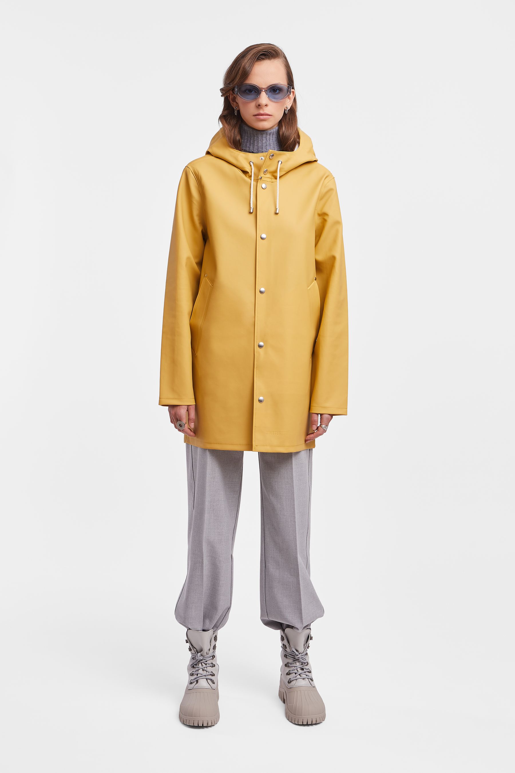 stutterheim stockholm raincoat chai men jackets raincoats