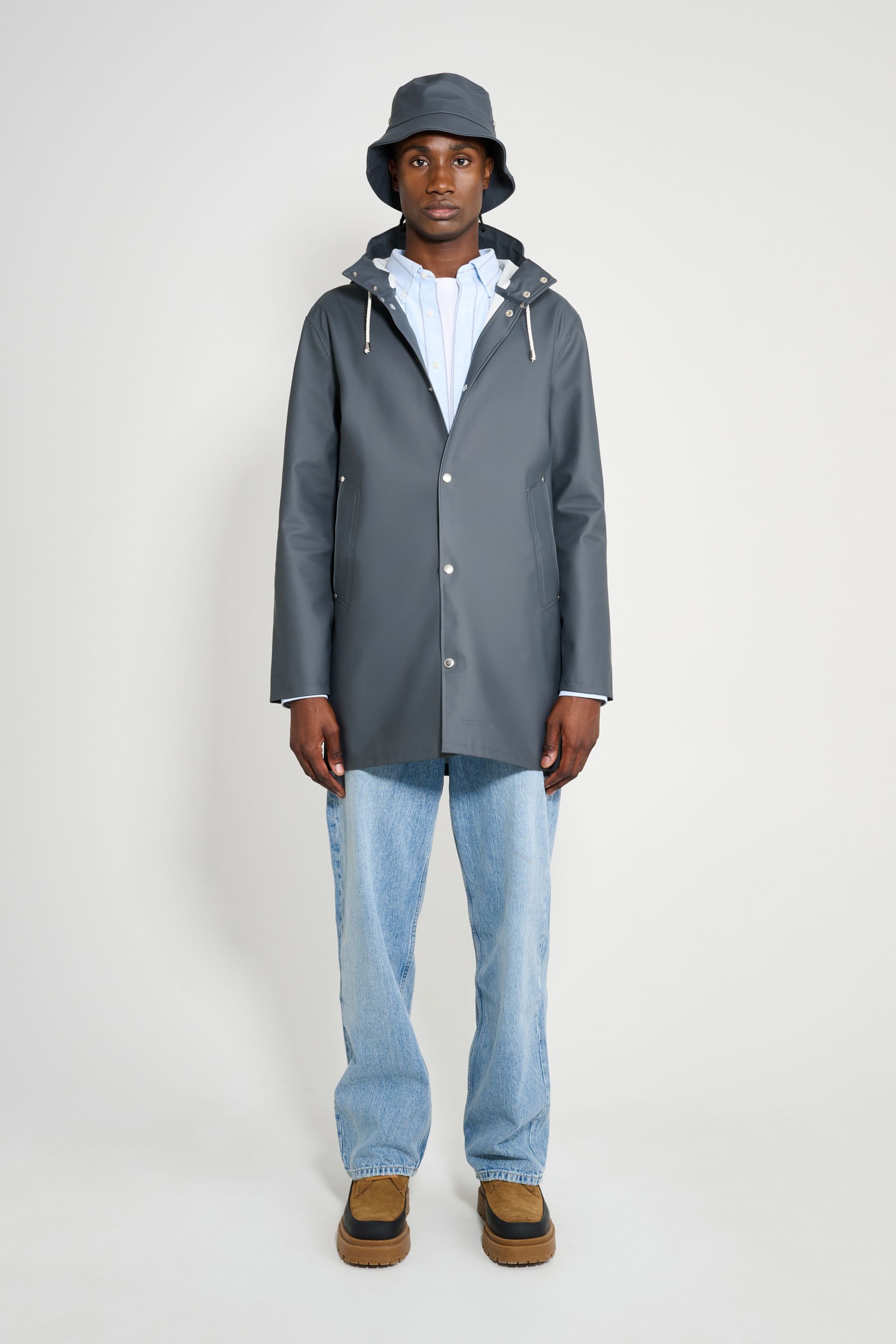 stutterheim stockholm raincoat charcoal men jackets raincoats