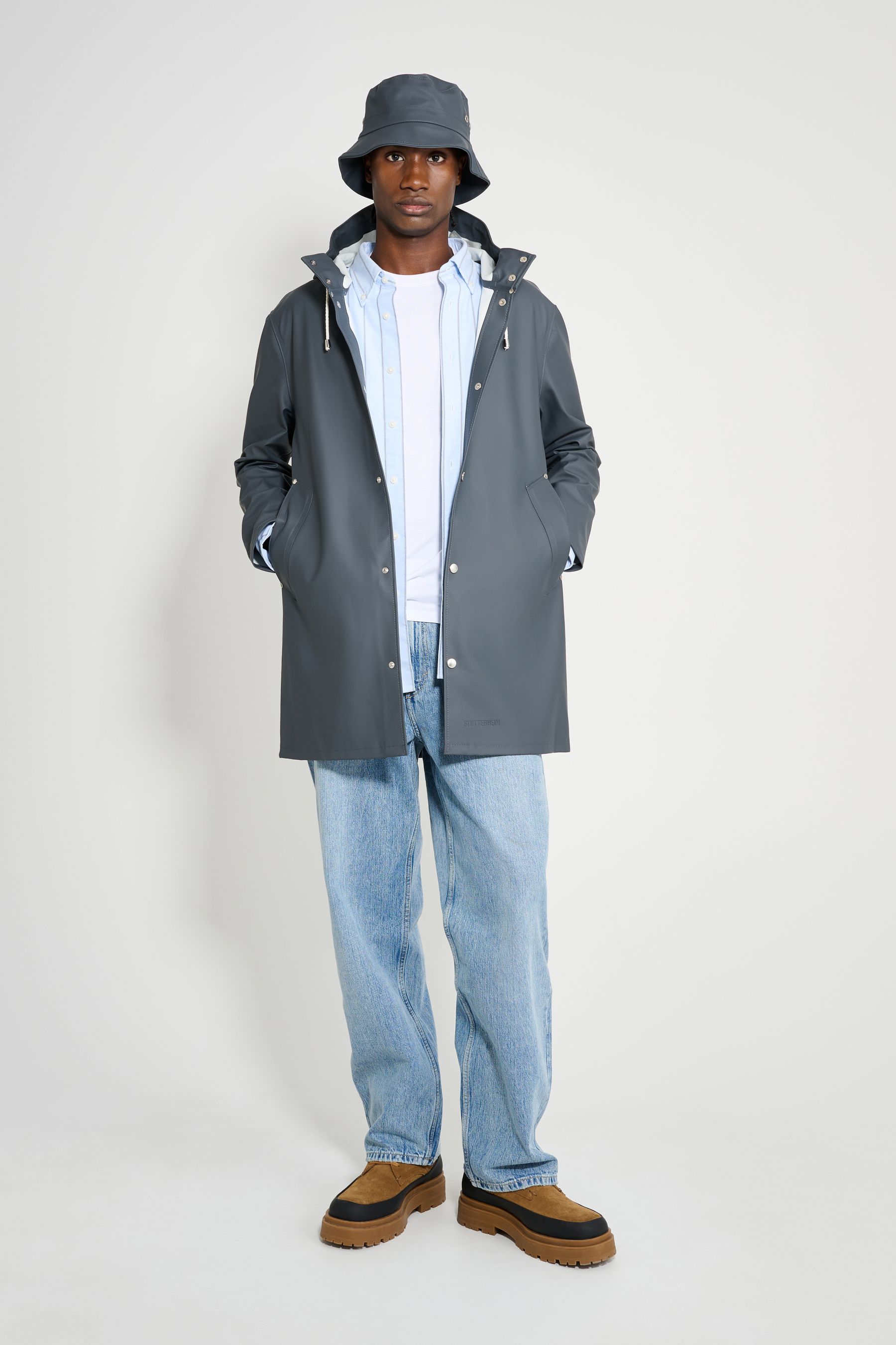stutterheim stockholm raincoat charcoal men jackets raincoats