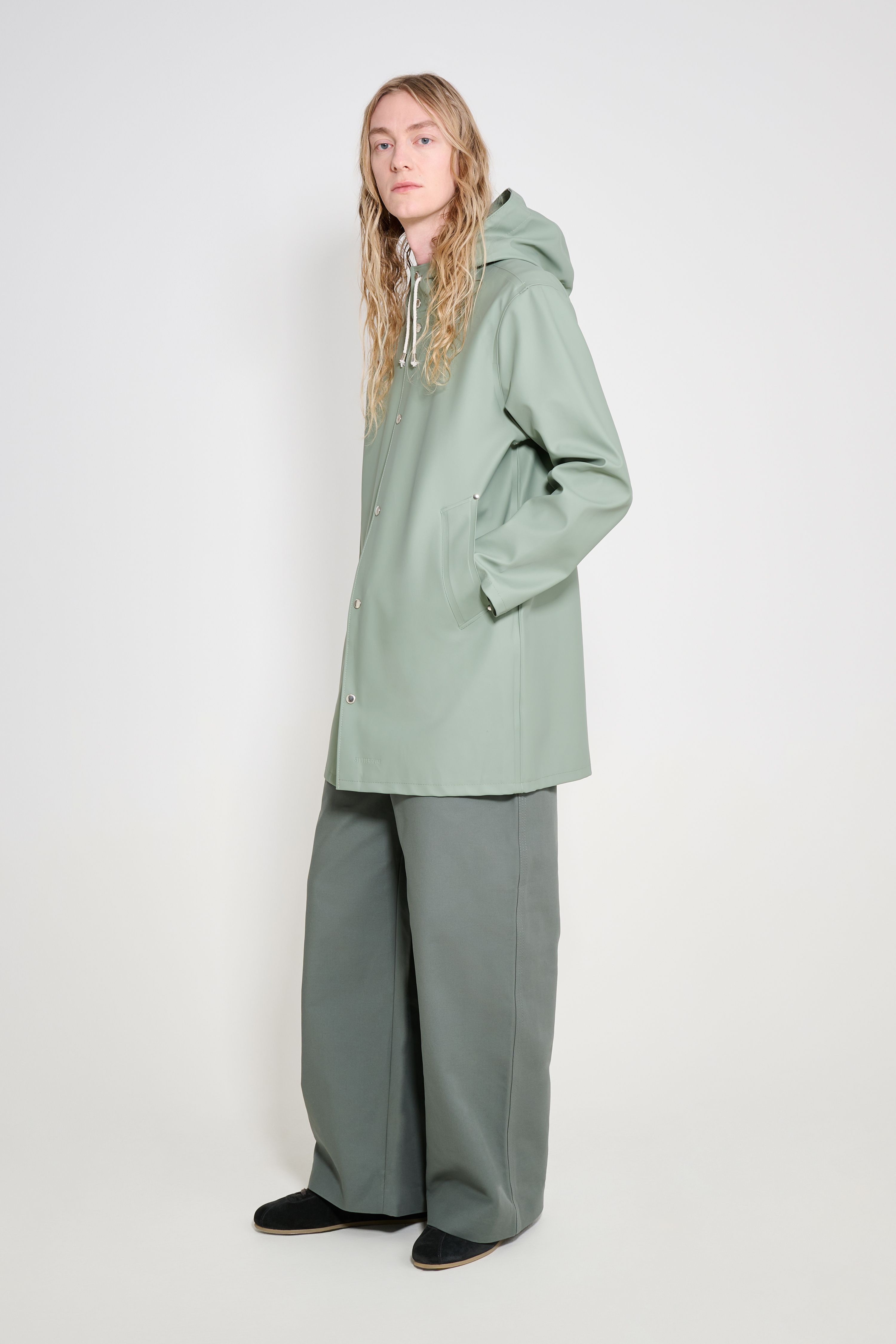 Stockholm Original Raincoat Khaki Green | STUTTERHEIM US
