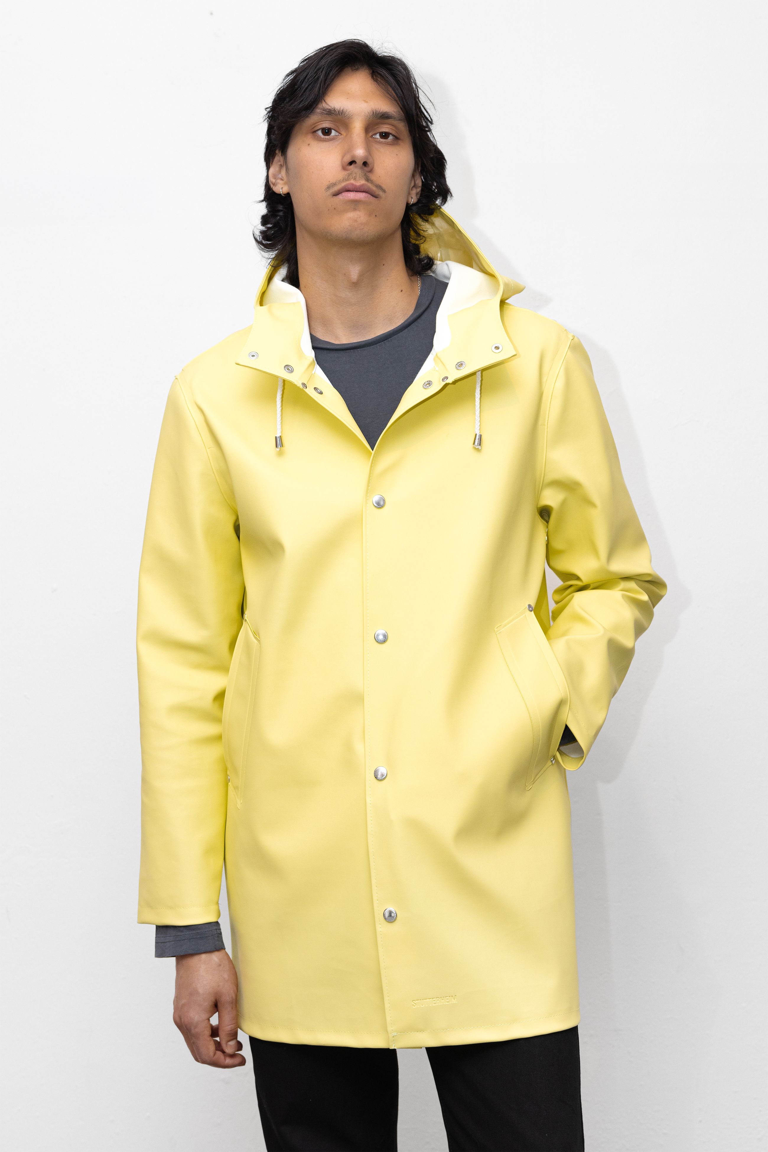 stutterheim stockholm raincoat lemon spring-pop-up-colours