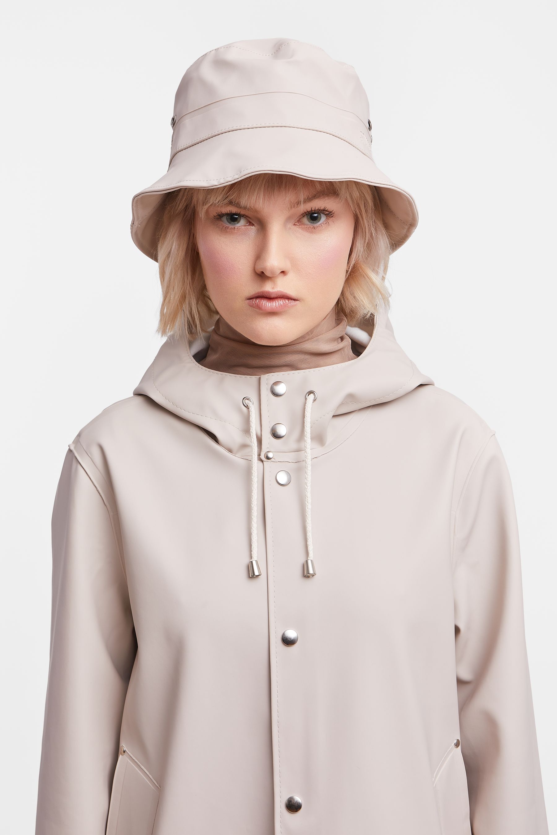 stutterheim stockholm raincoat light sand men jackets raincoats