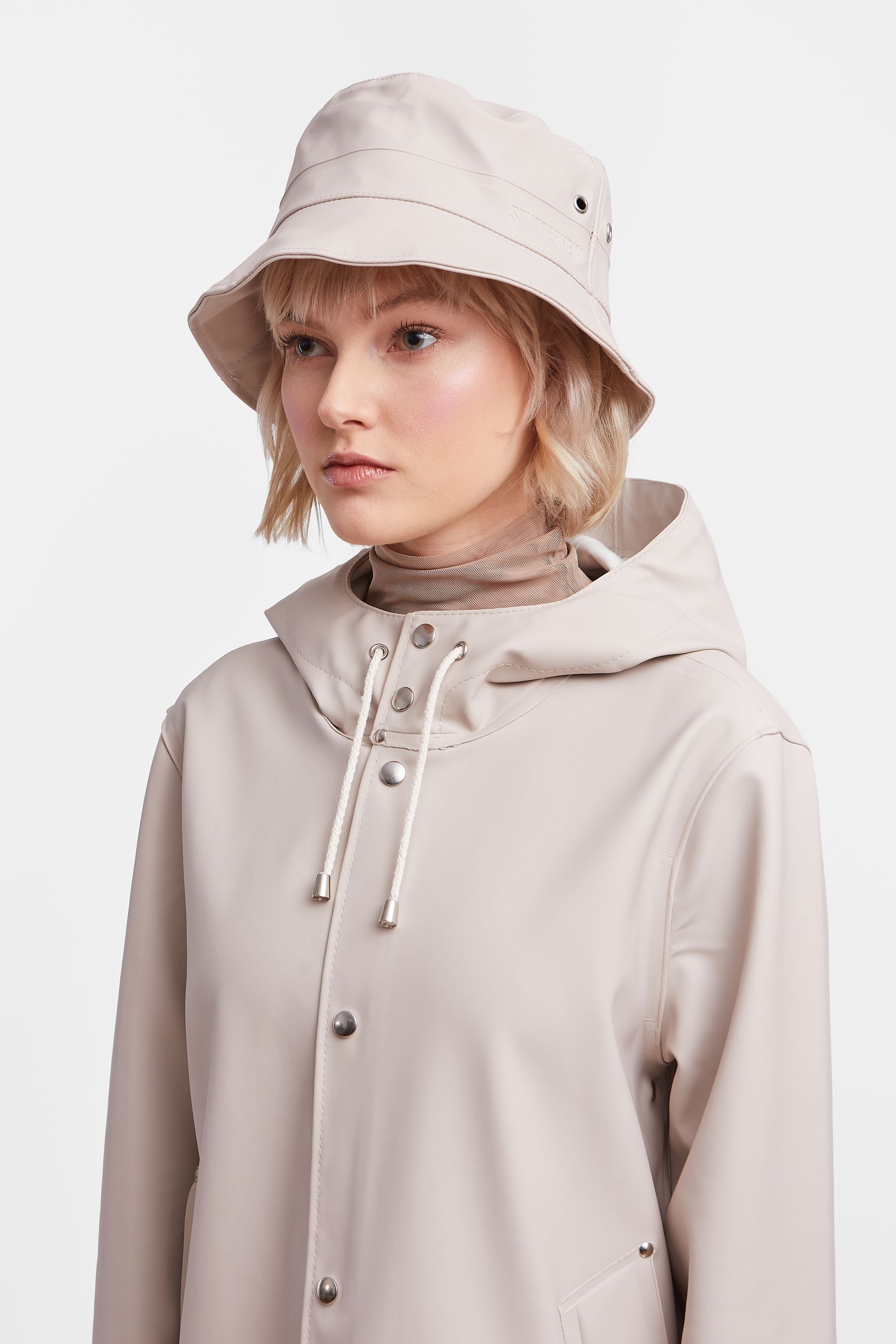 stutterheim stockholm raincoat light sand men jackets raincoats