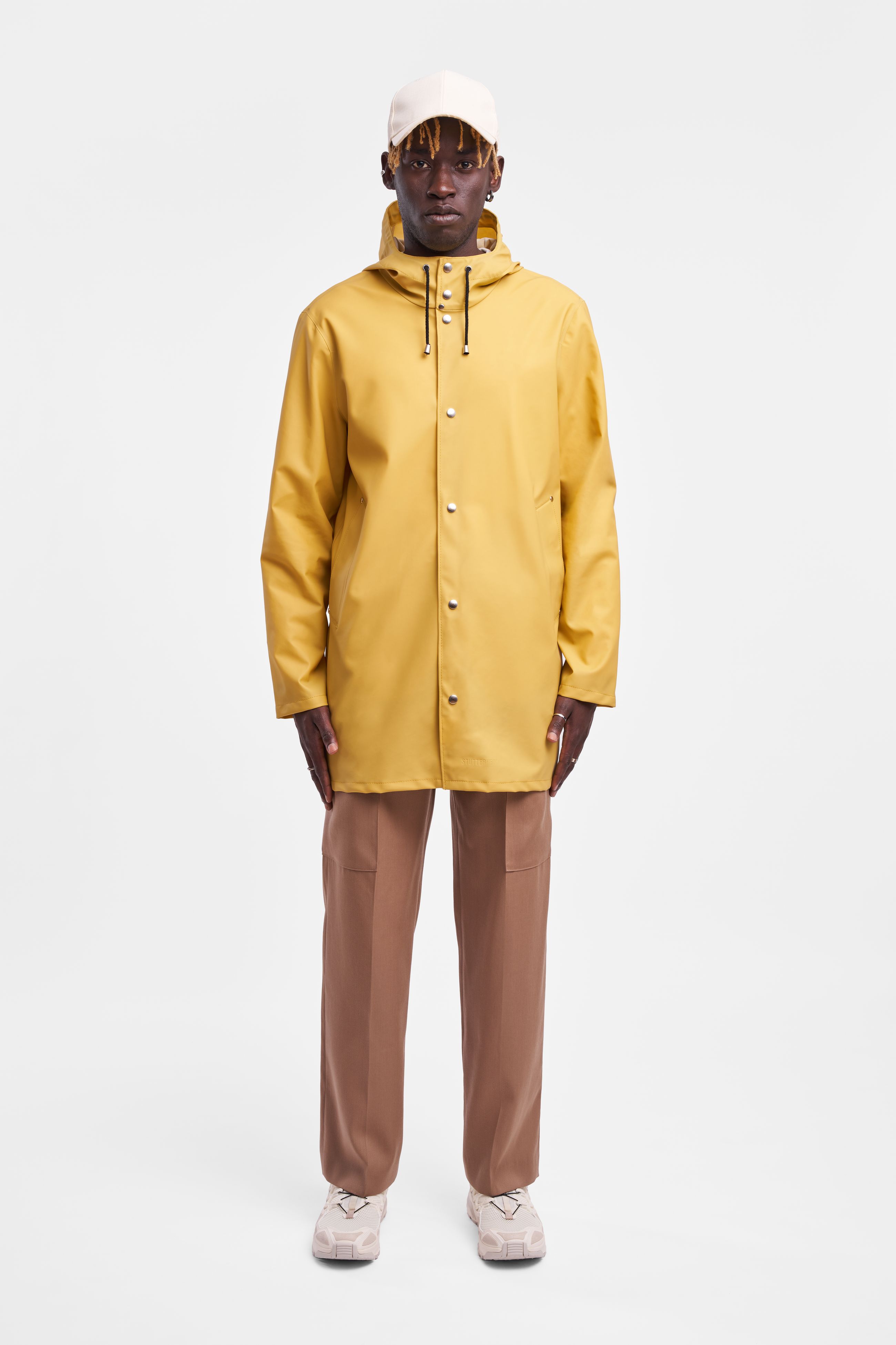 stutterheim stockholm lightweight raincoat chai men jackets raincoats