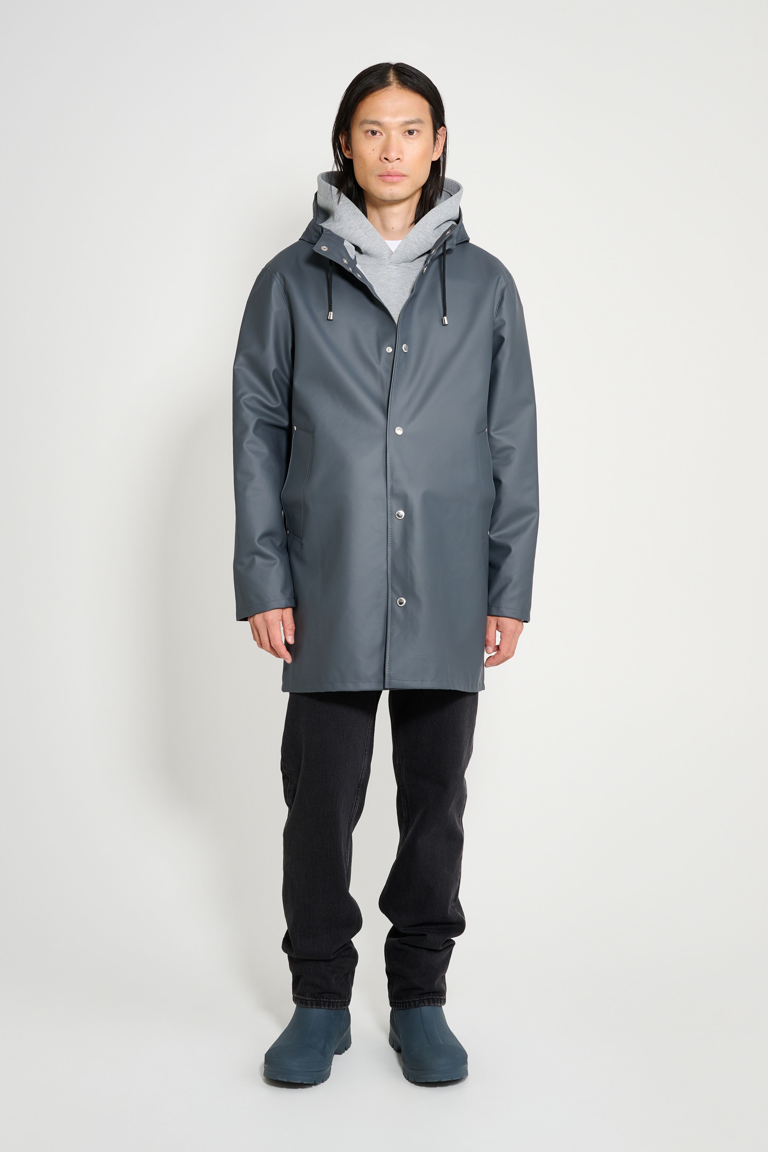 stutterheim stockholm lightweight raincoat charcoal men jackets raincoats