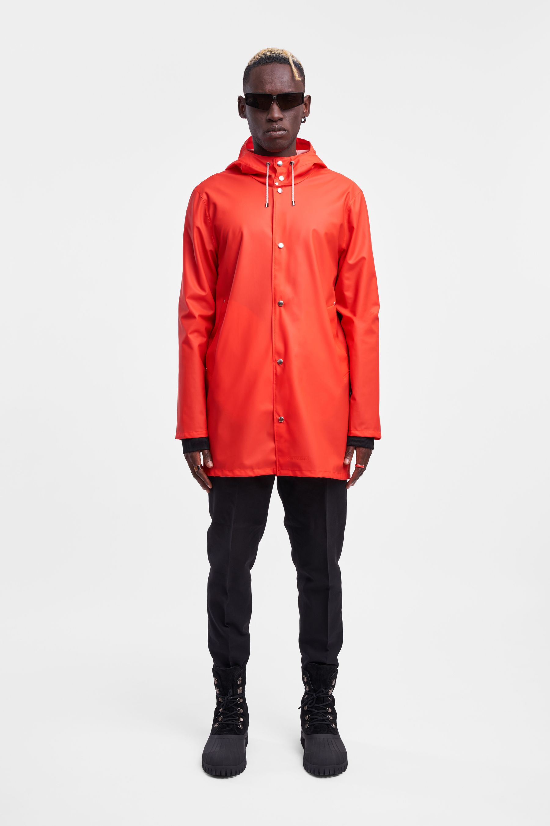 stutterheim stockholm lightweight raincoat fade red men jackets raincoats
