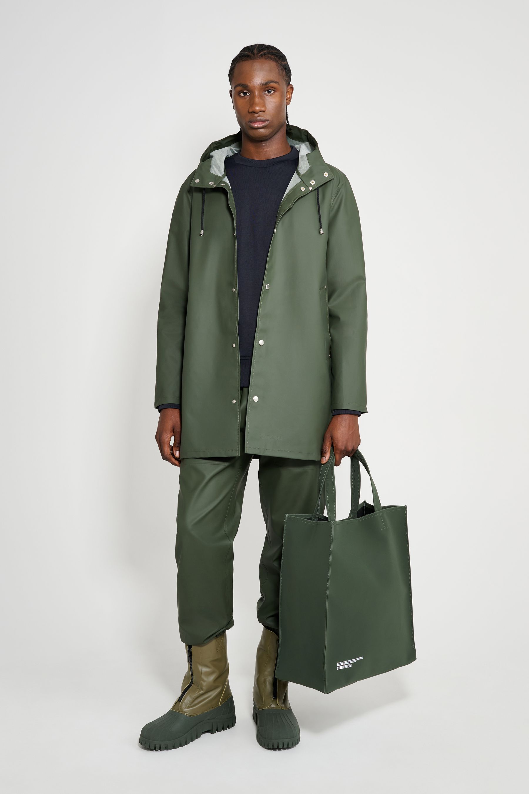 stutterheim stockholm lightweight raincoat green men jackets raincoats